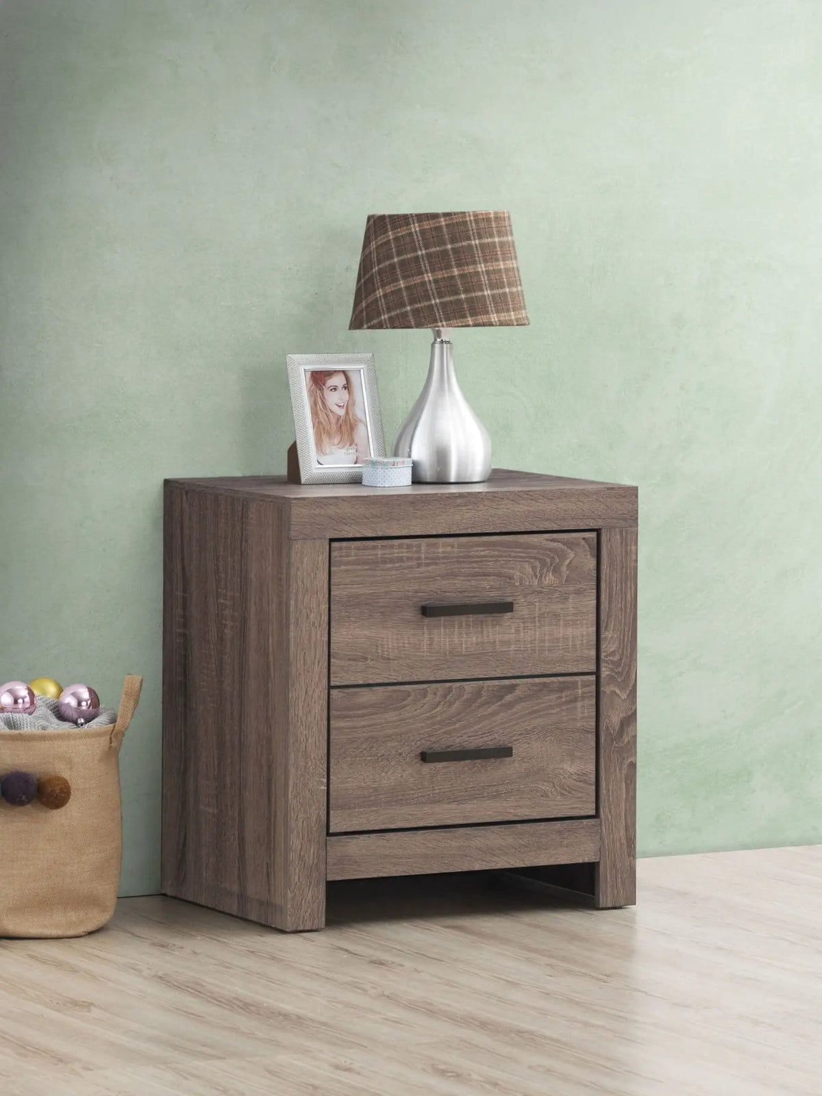 Brantford 2-drawer Nightstand Barrel | 21.75 x 16.25 x 23.5 in | Engineered Wood & Veneer | Oak