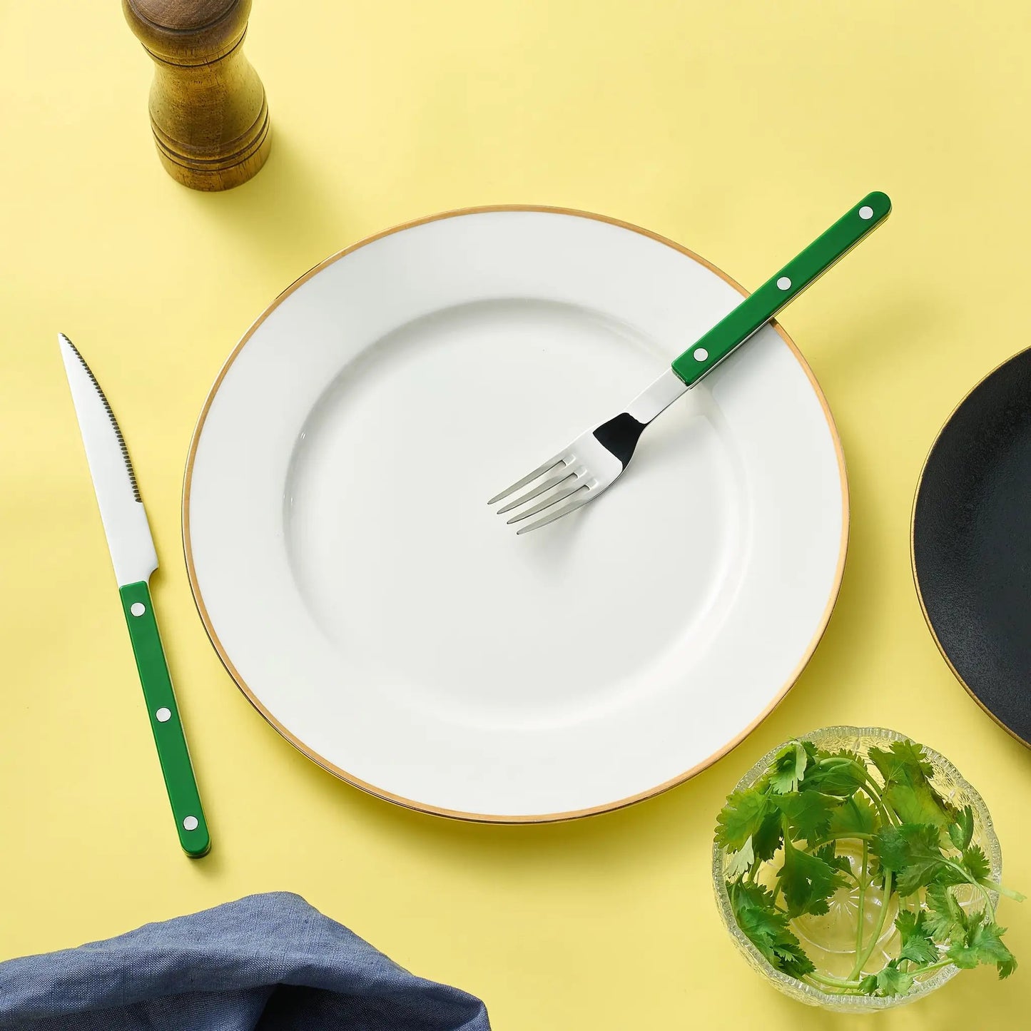 Khen Green Cutlery Set of 20 –18/8 Stainless Steel Flatware from PriceLows™