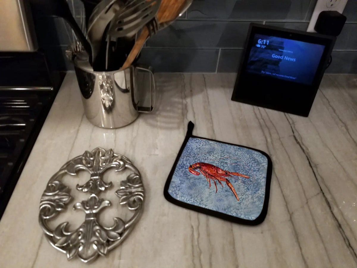 Pot Holder Set of 2 | Heat Resistant Quilted Hot Pads | 7.5 x 7.5 Inch | Crawfish