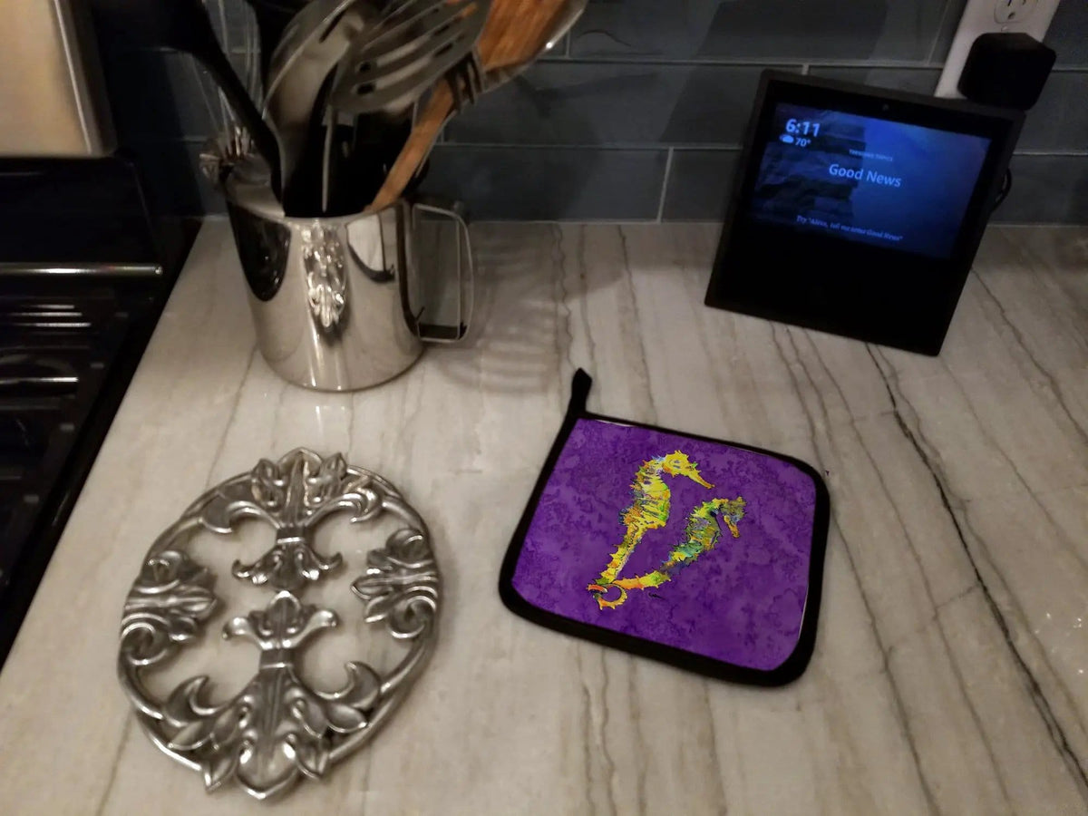 Pot Holder Set of 2 | Heat Resistant Quilted Hot Pads | 7.5 x 7.5 Inch | Seahorse (Style 4)
