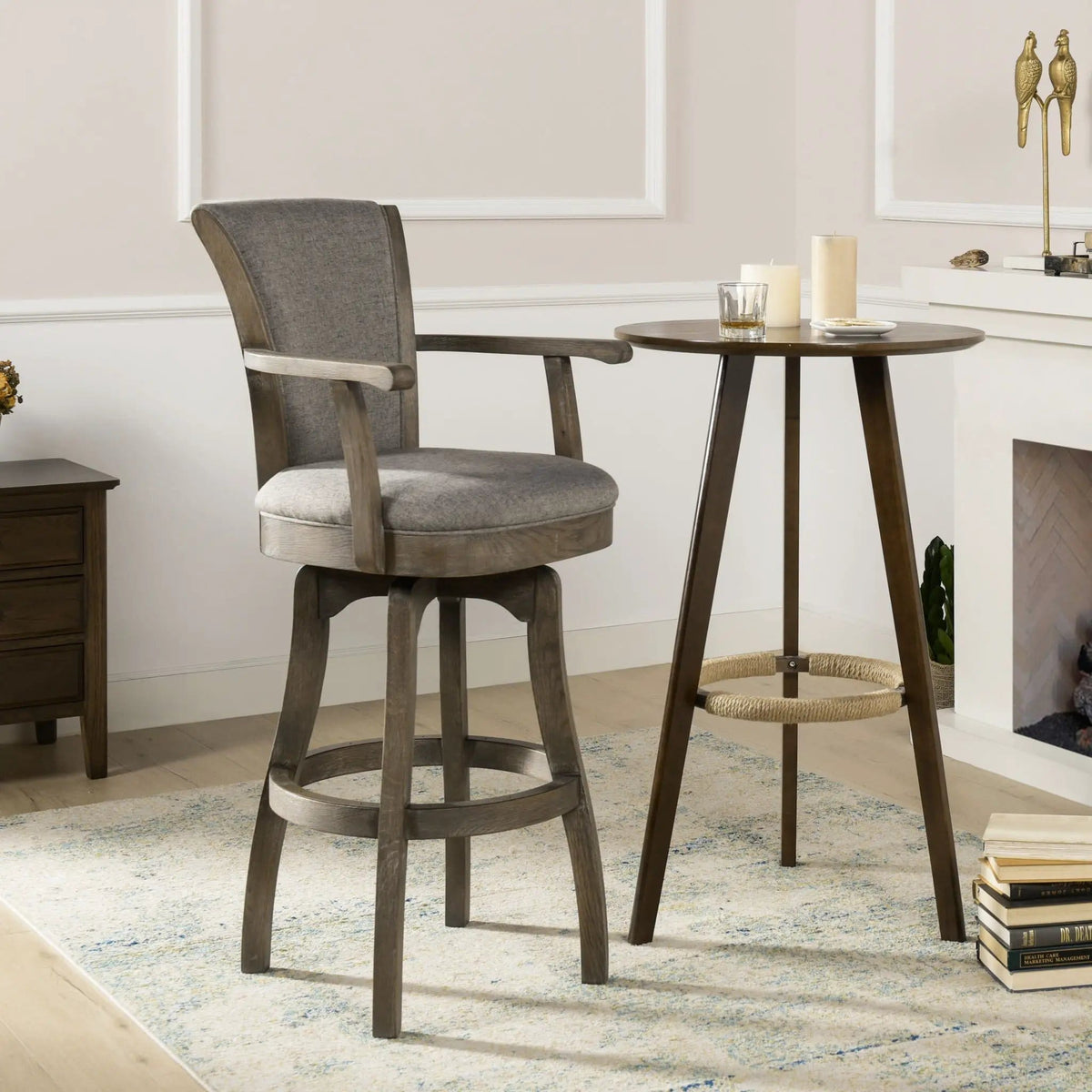 Williams Swivel Bar Stool With Armrests Bar Height (28"-30") | 4 Pieces | Wood & Brass | Dining Room