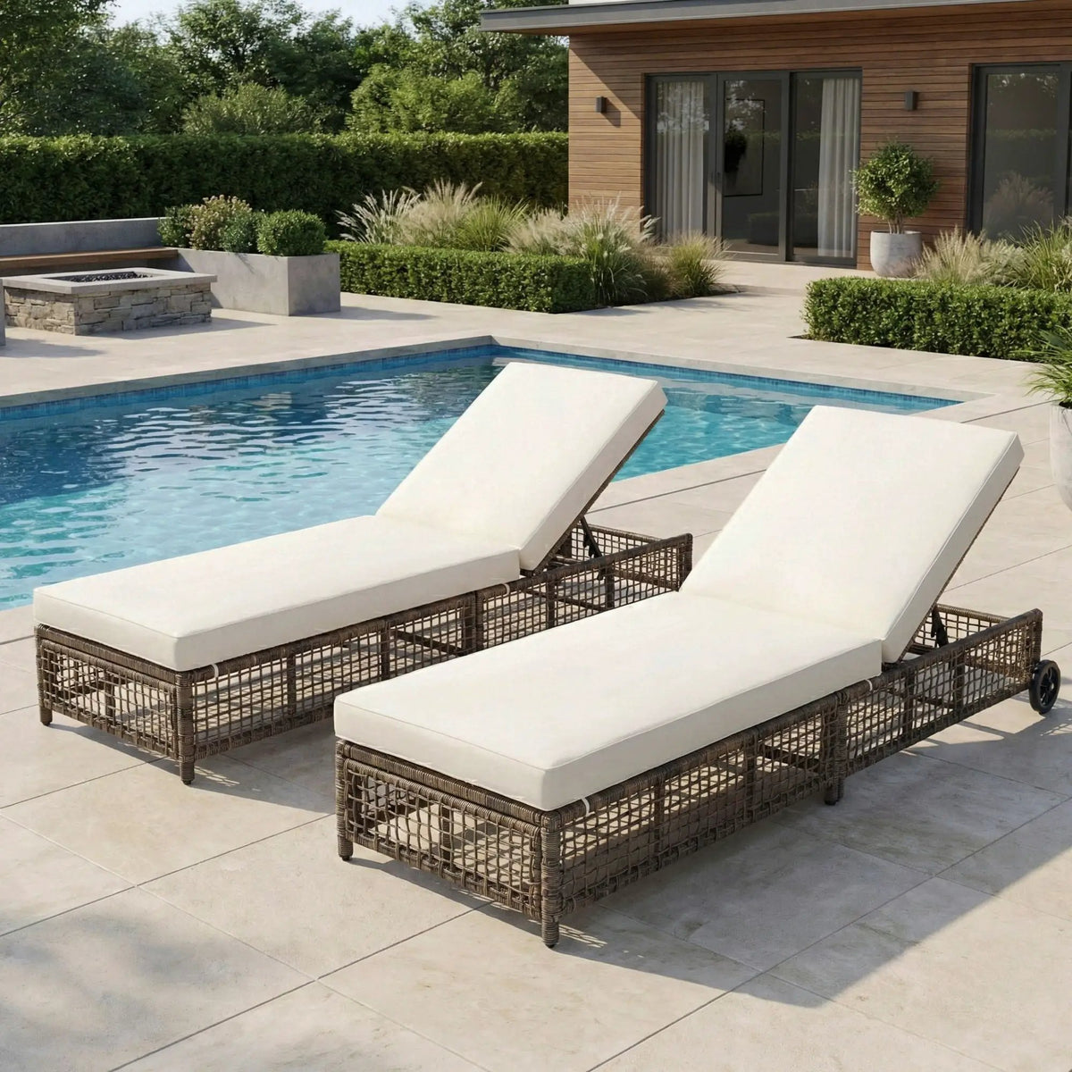 Outdoor Lounge Chair | 5 Position Reclining | Portable Wheels