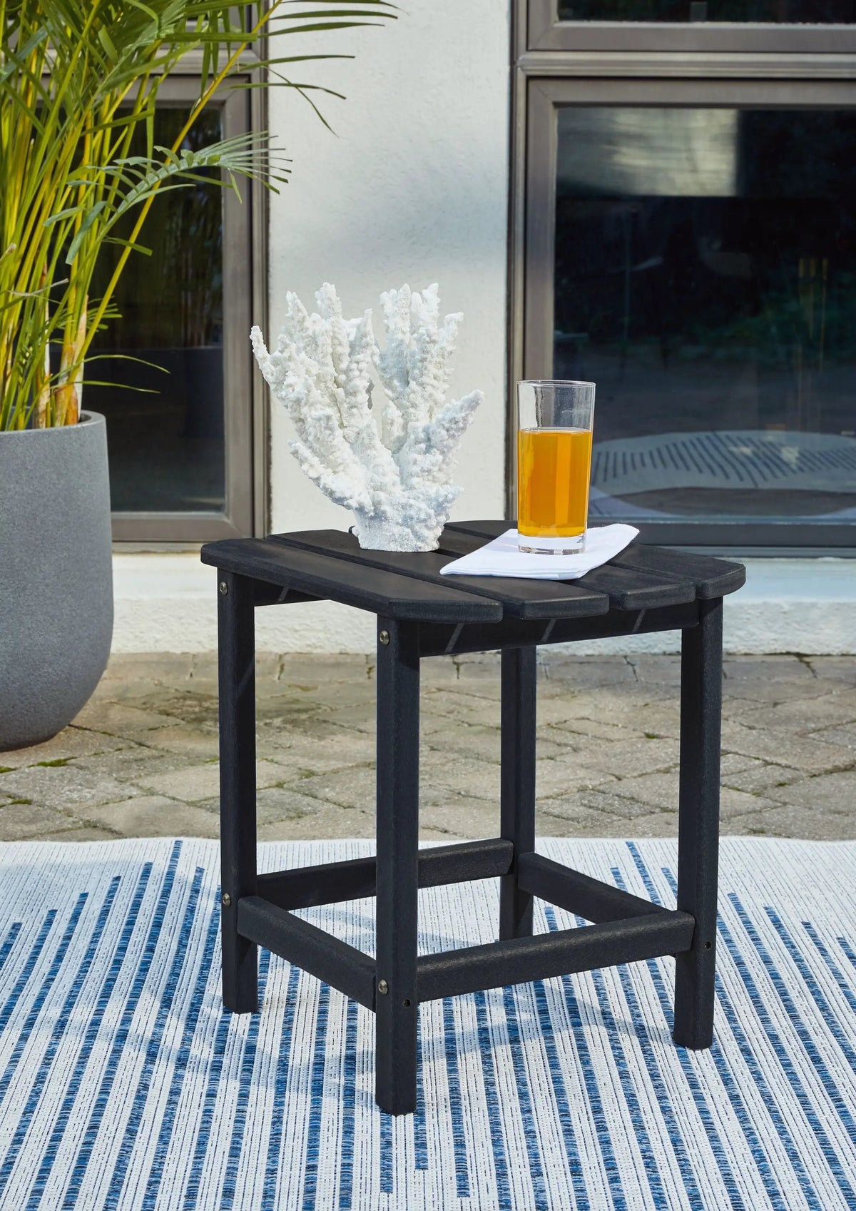 Sundown Treasure Outdoor End Table | MEGA-TUFF Polyethylene | Cottage Style | Weather Resistant