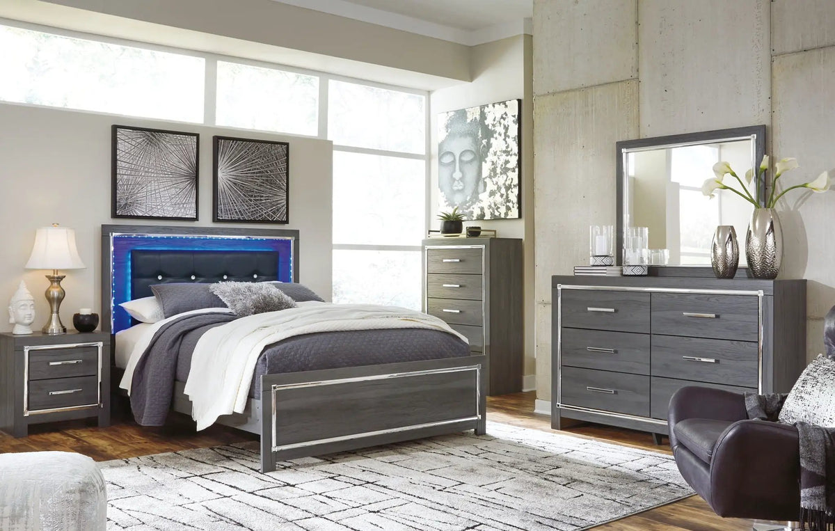 Lodanna Panel Bedroom Set | 4-Piece | Modern Wood-Grain Finish | Faceted Chrome Details