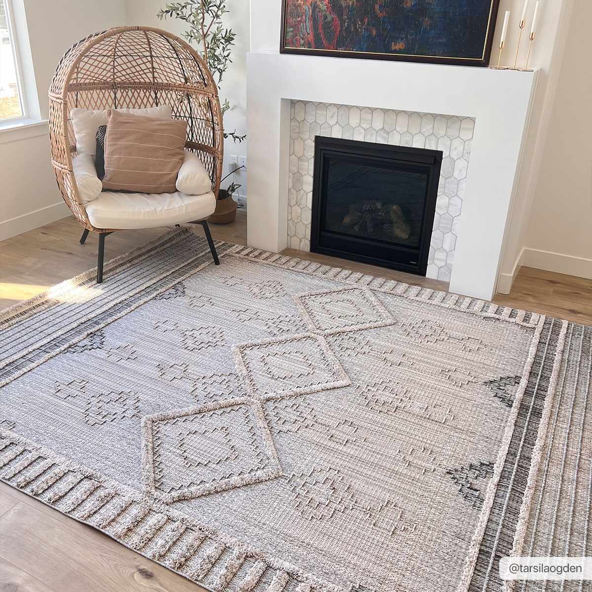 Amaga Area Rug from PriceLows™