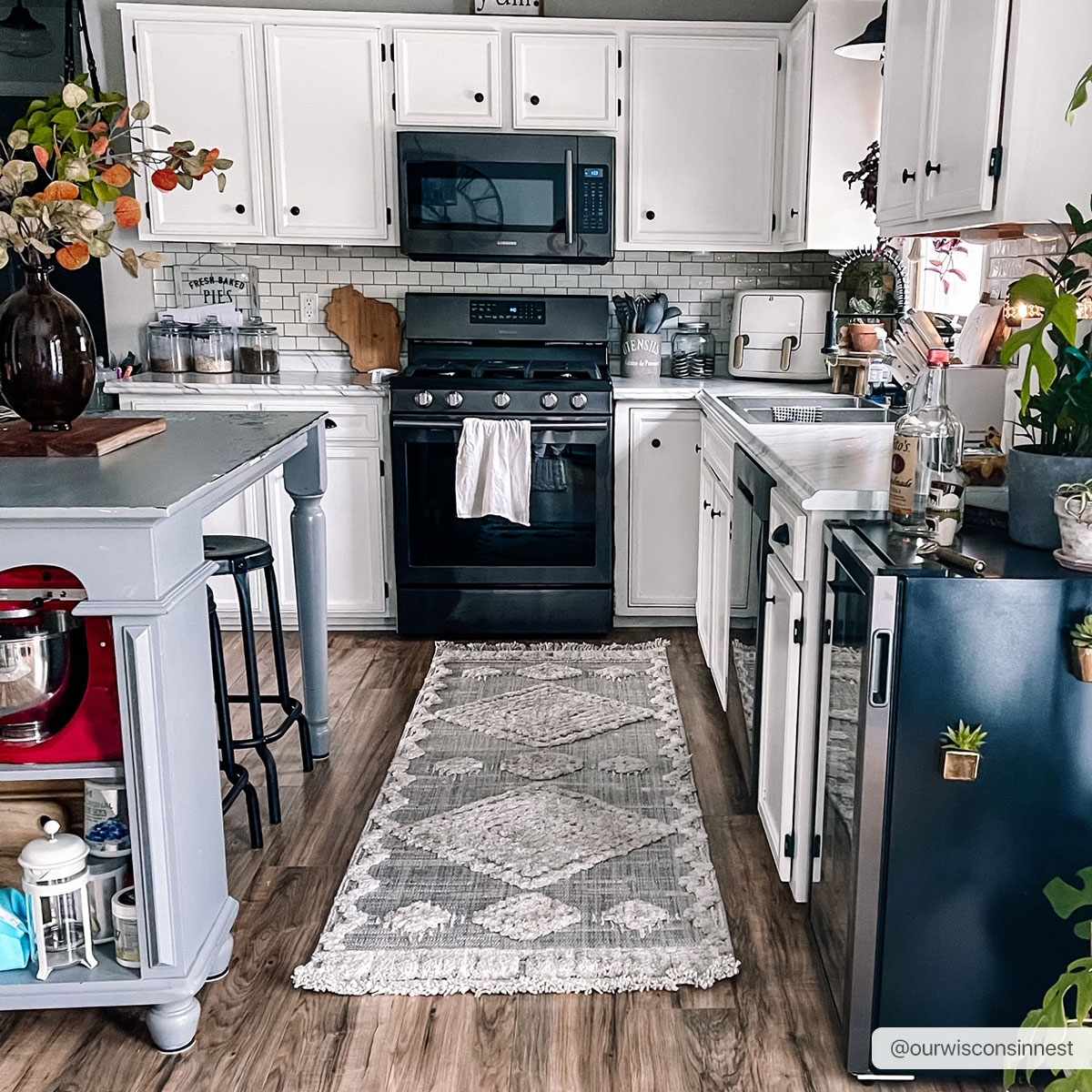 Ampusungan Area Rug from PriceLows™