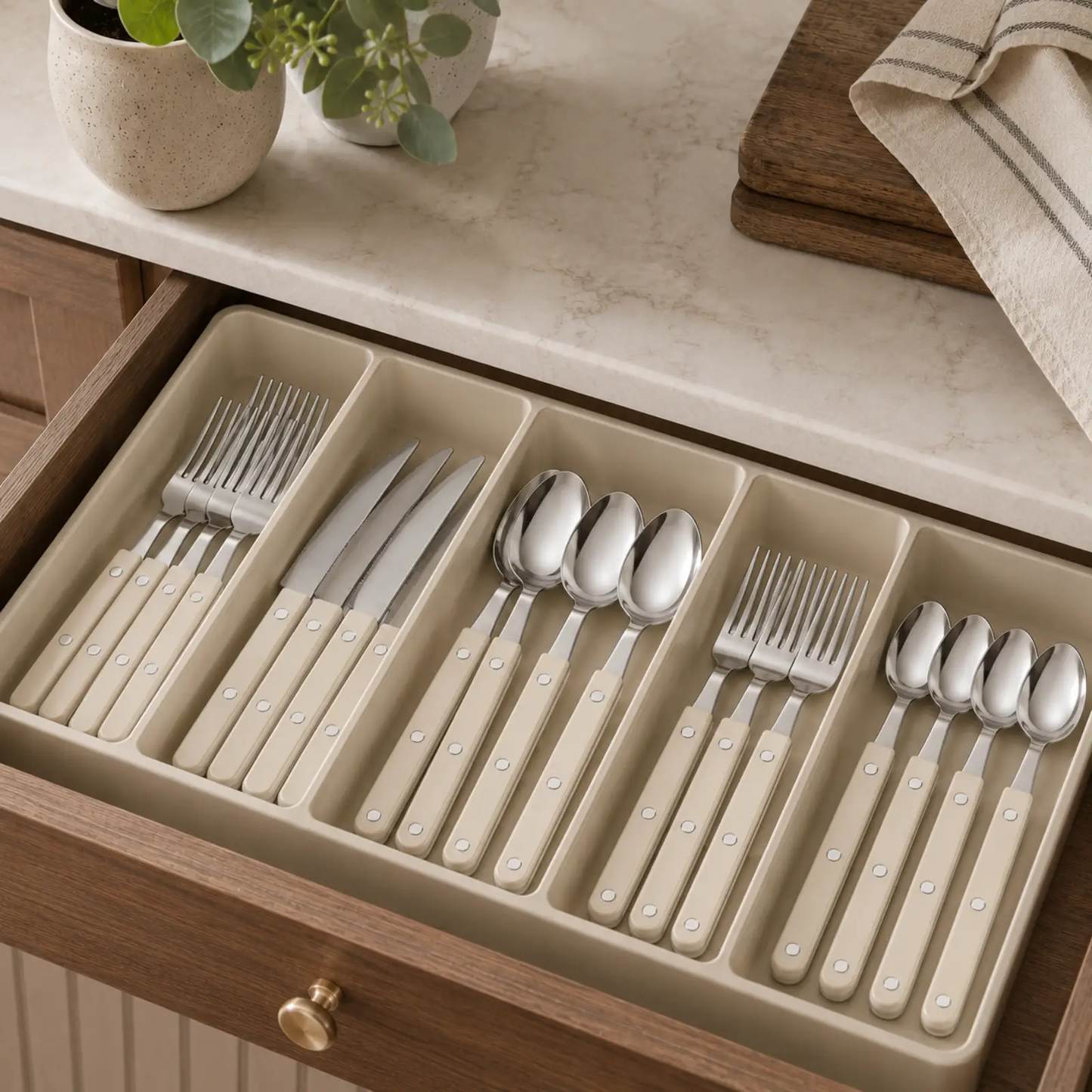Khen Cream Cutlery Set of 20 –18/8 Stainless Steel Flatware