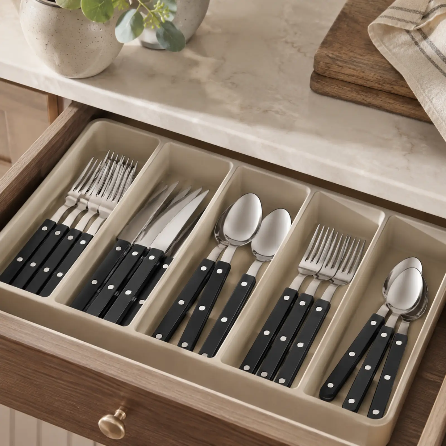 Khen Black Cutlery Set of 20 –18/8 Stainless Steel Flatware