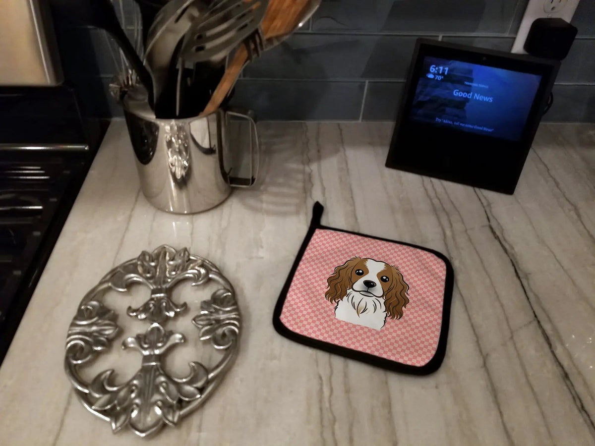 Pot Holder Set of 2 | Heat Resistant Quilted Hot Pads | 7.5 x 7.5 Inch | Checkerboard Pink Cavalier Spaniel
