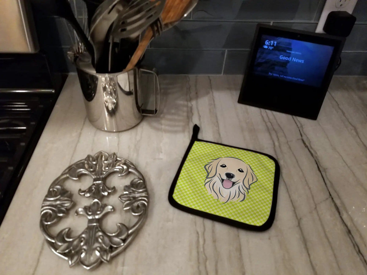 Pot Holder Set of 2 | Heat Resistant Quilted Hot Pads | 7.5 x 7.5 Inch | Checkerboard Lime Green Golden Retriever