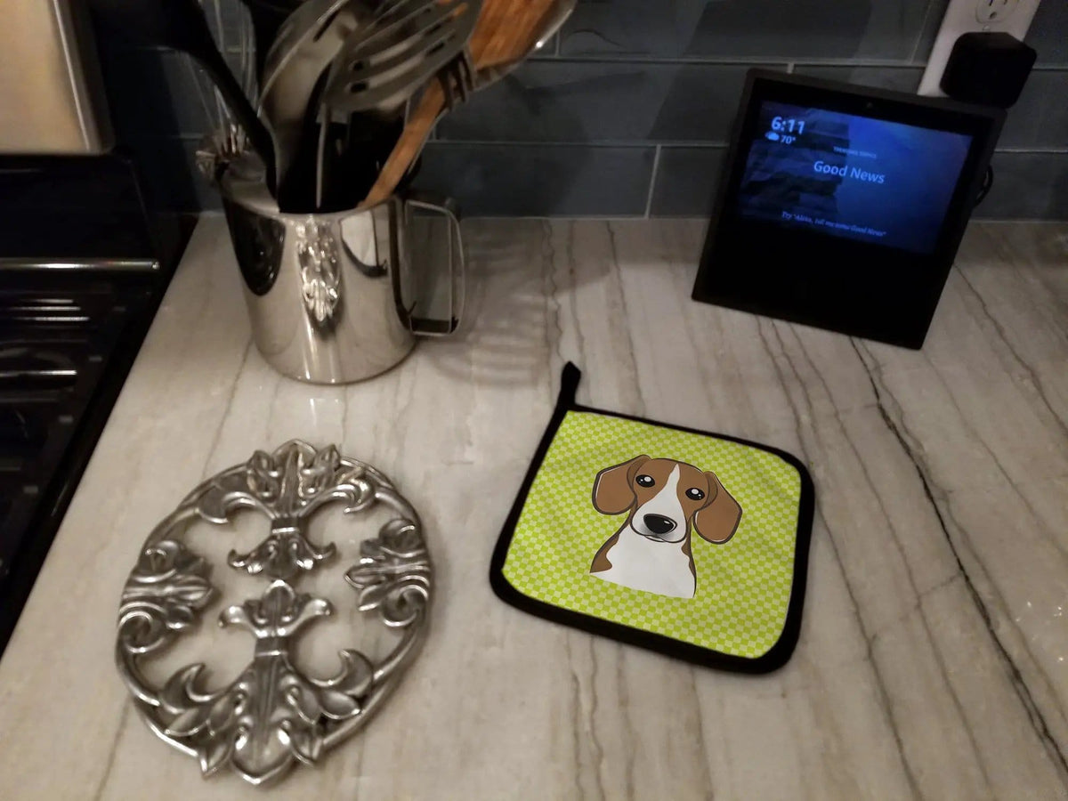 Pot Holder Set of 2 | Heat Resistant Quilted Hot Pads | 7.5 x 7.5 Inch | Checkerboard Lime Green Beagle