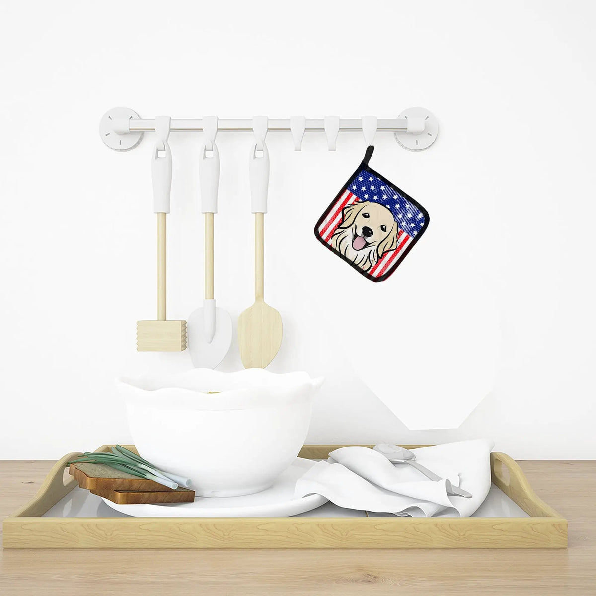 Pot Holder Set of 2 | Heat Resistant Quilted Hot Pads | 7.5 x 7.5 Inch | American Flag and Golden Retriever (Style 2)