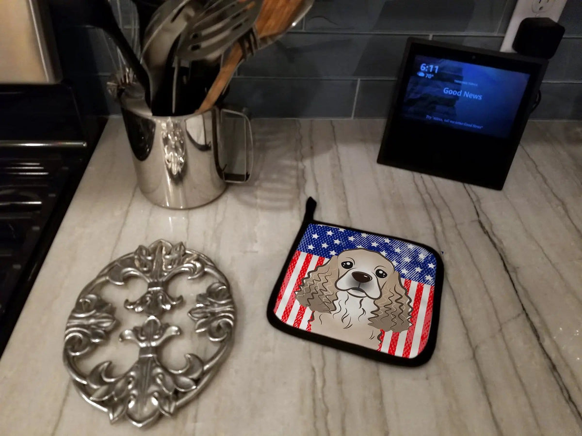 Pot Holder Set of 2 | Heat Resistant Quilted Hot Pads | 7.5 x 7.5 Inch | American Flag and Cocker Spaniel