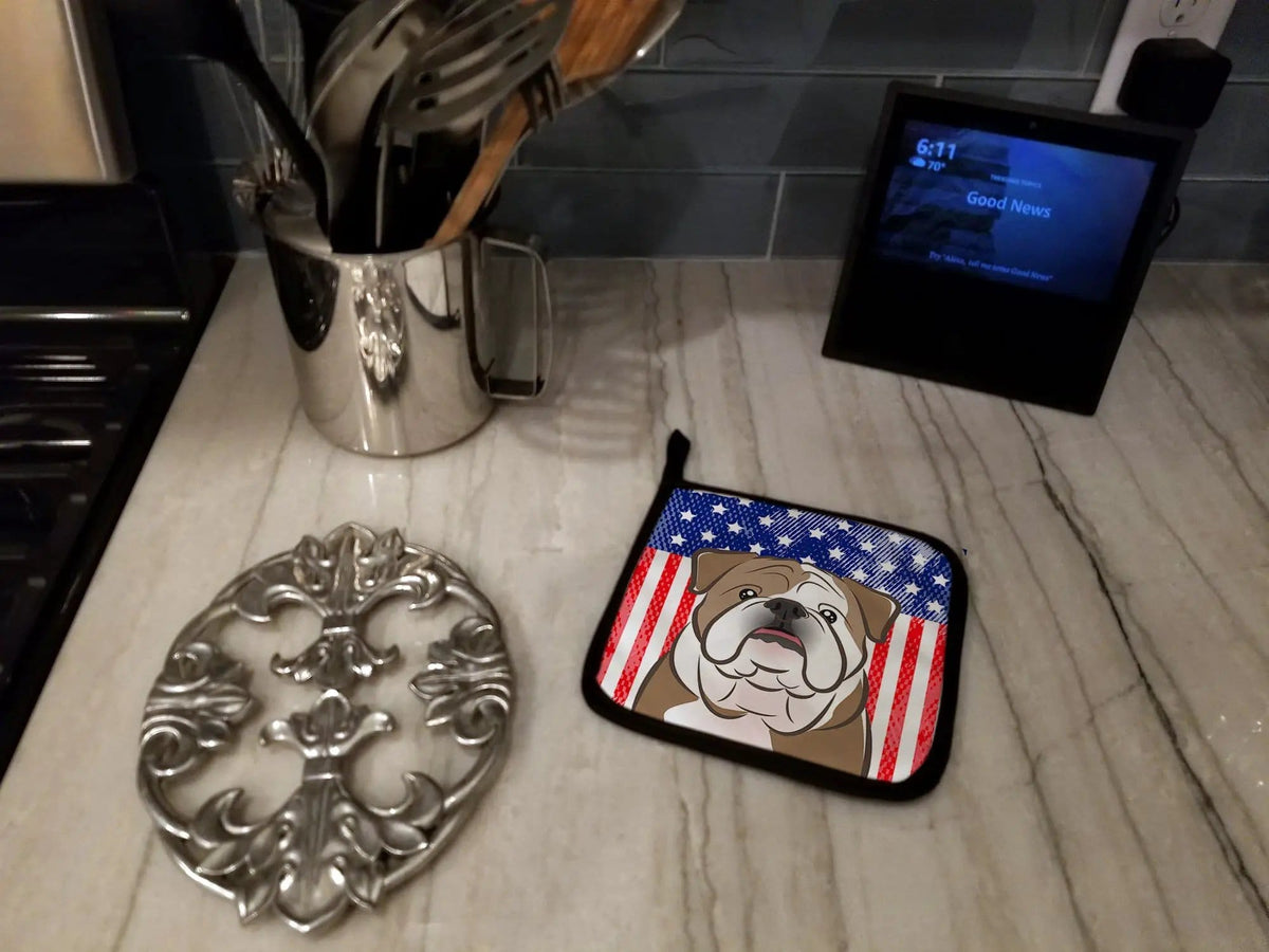 Pot Holder Set of 2 | Heat Resistant Quilted Hot Pads | 7.5 x 7.5 Inch | American Flag and English Bulldog