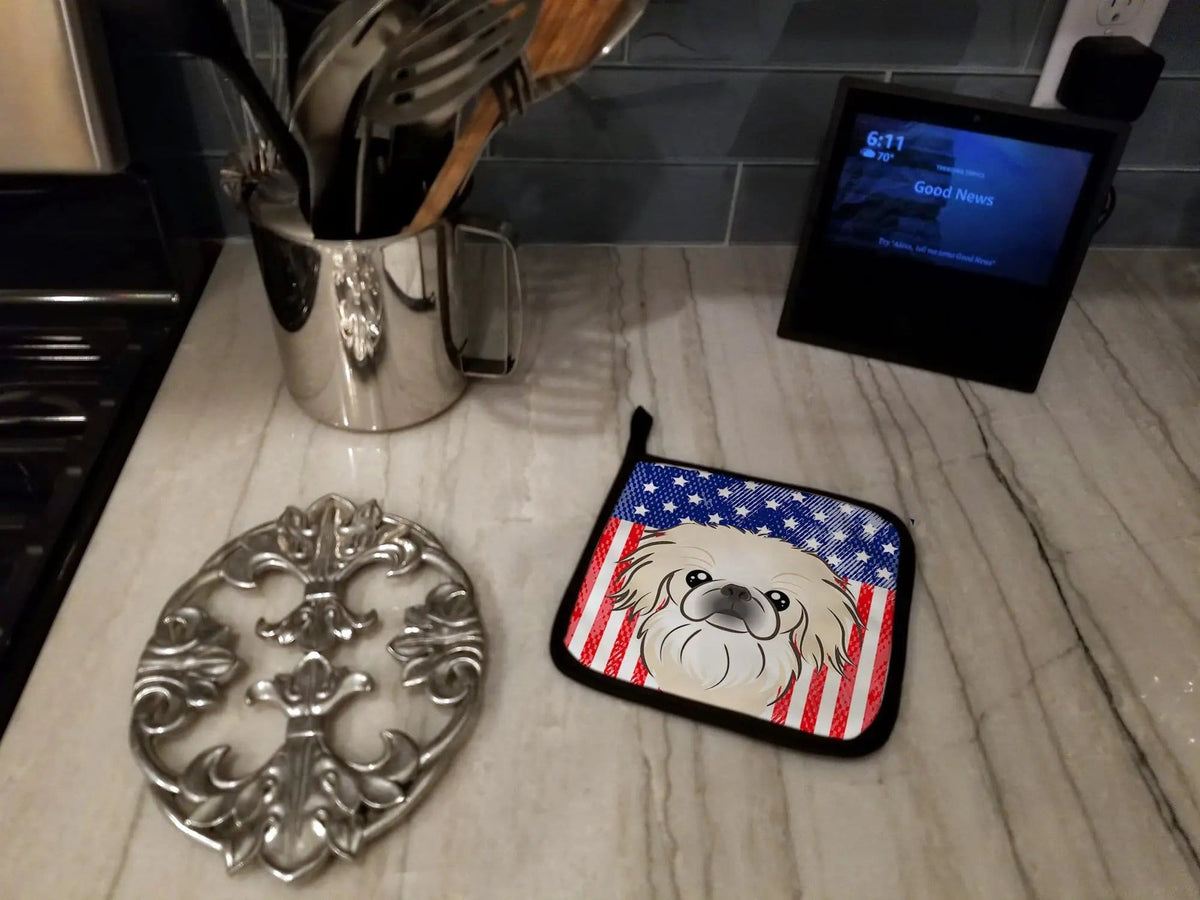 Pot Holder Set of 2 | Heat Resistant Quilted Hot Pads | 7.5 x 7.5 Inch | American Flag and Pekingese