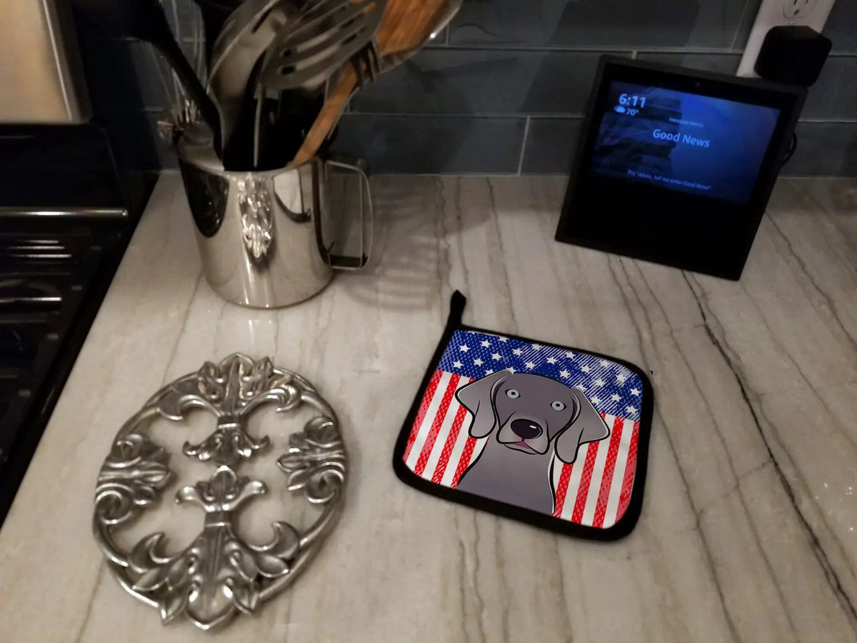 Pot Holder Set of 2 | Heat Resistant Quilted Hot Pads | 7.5 x 7.5 Inch | American Flag and Weimaraner