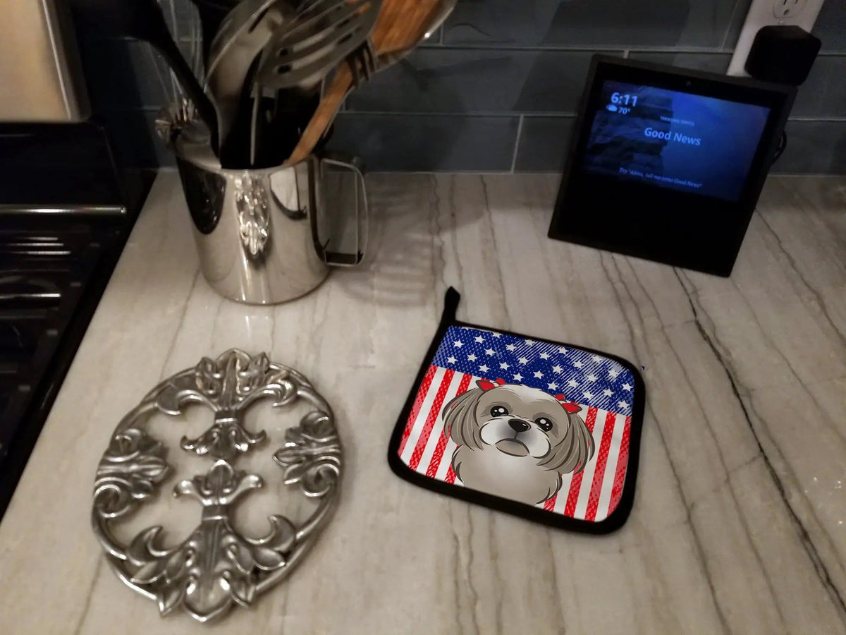 Pot Holder Set of 2 | Heat Resistant Quilted Hot Pads | 7.5 x 7.5 Inch | American Flag and Gray Silver Shih Tzu