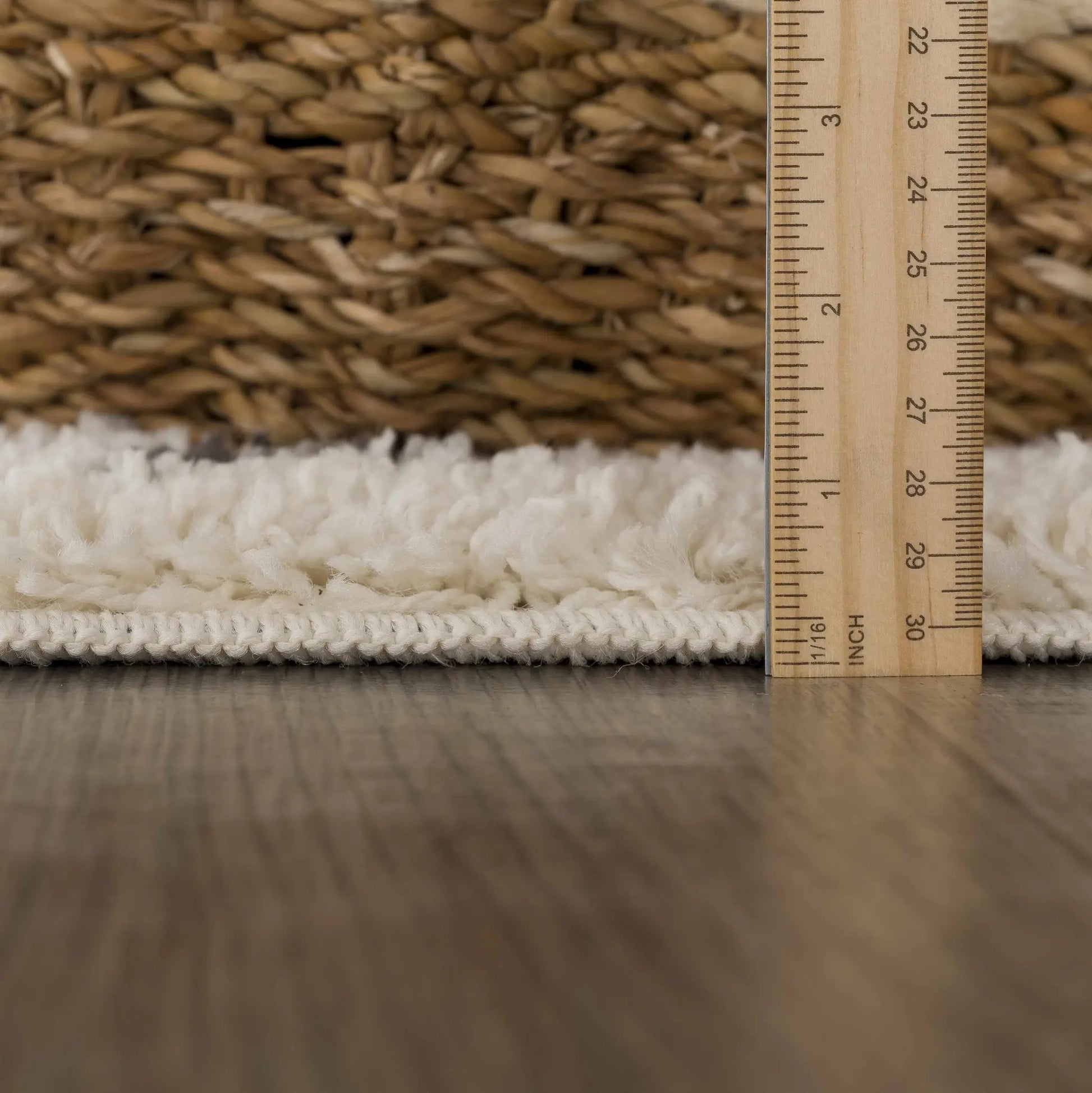 Wallagrass Beige/Black Trellis Tassel Shag from PriceLows™