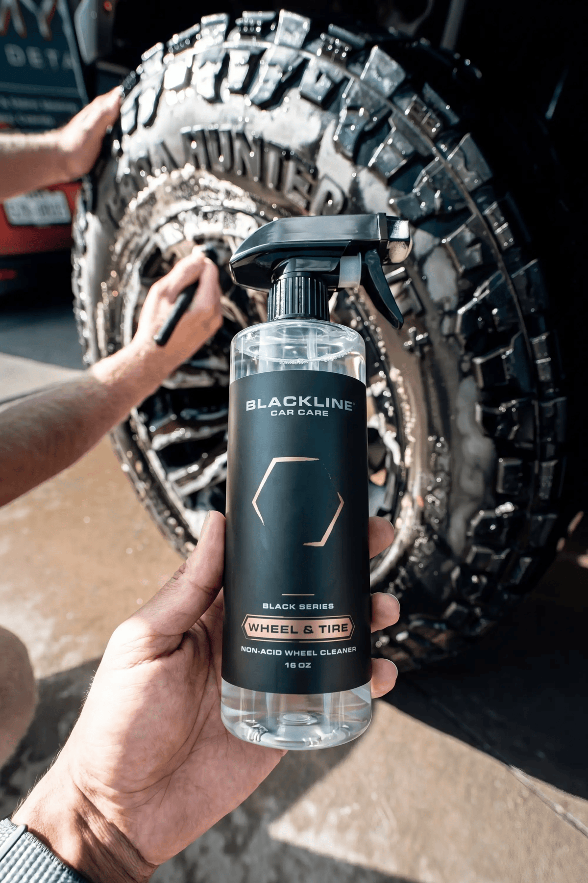 BLACKLINE® WHEEL N' TIRE CLEANER from PriceLows™