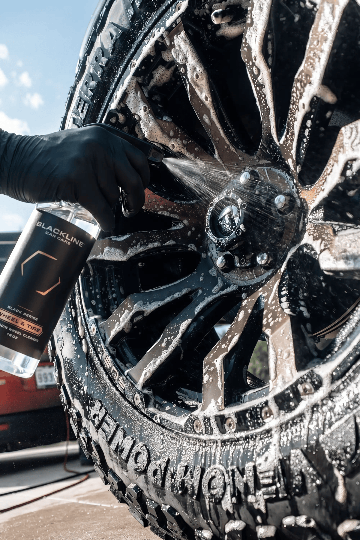 BLACKLINE® WHEEL N' TIRE CLEANER from PriceLows™