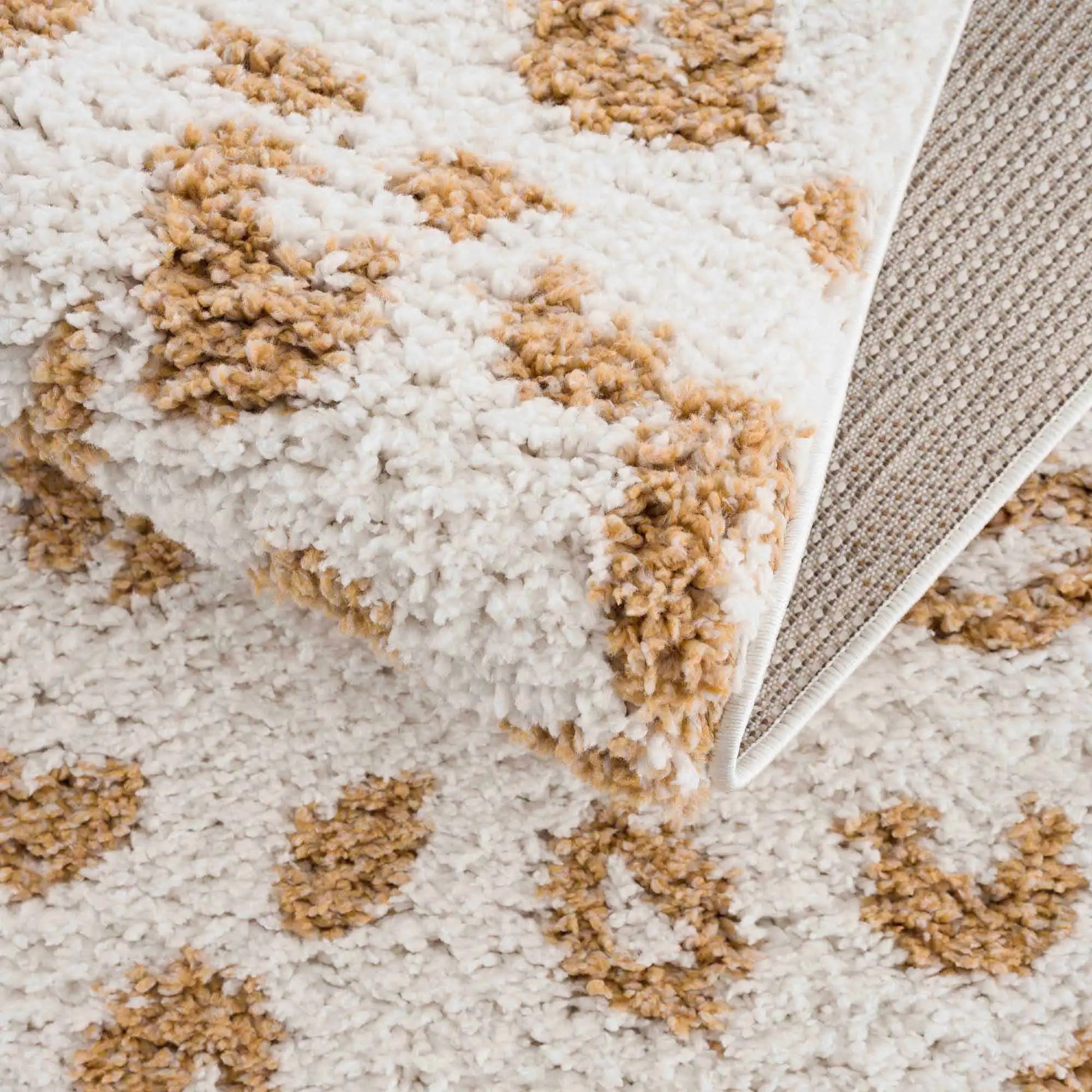 Altin Leopard Print White Area Rug from PriceLows™