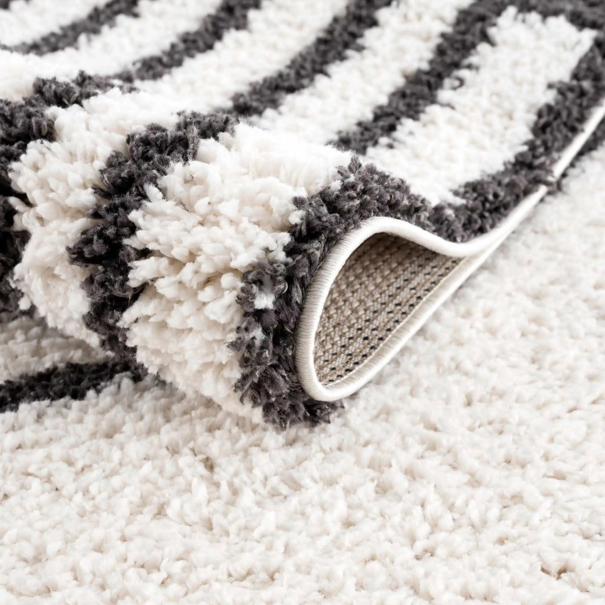 Bauer Area Rug from PriceLows™