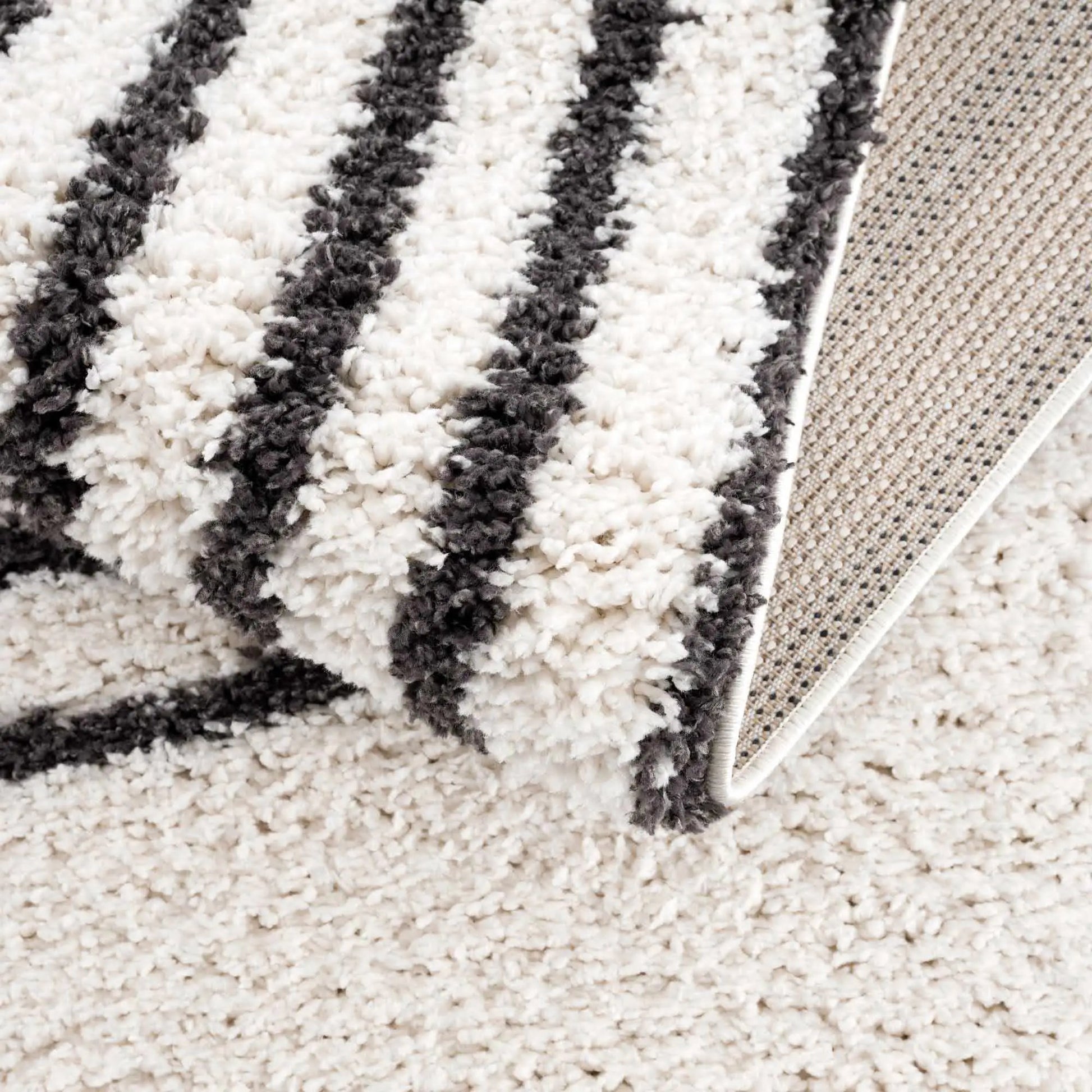 Bauer Area Rug from PriceLows™