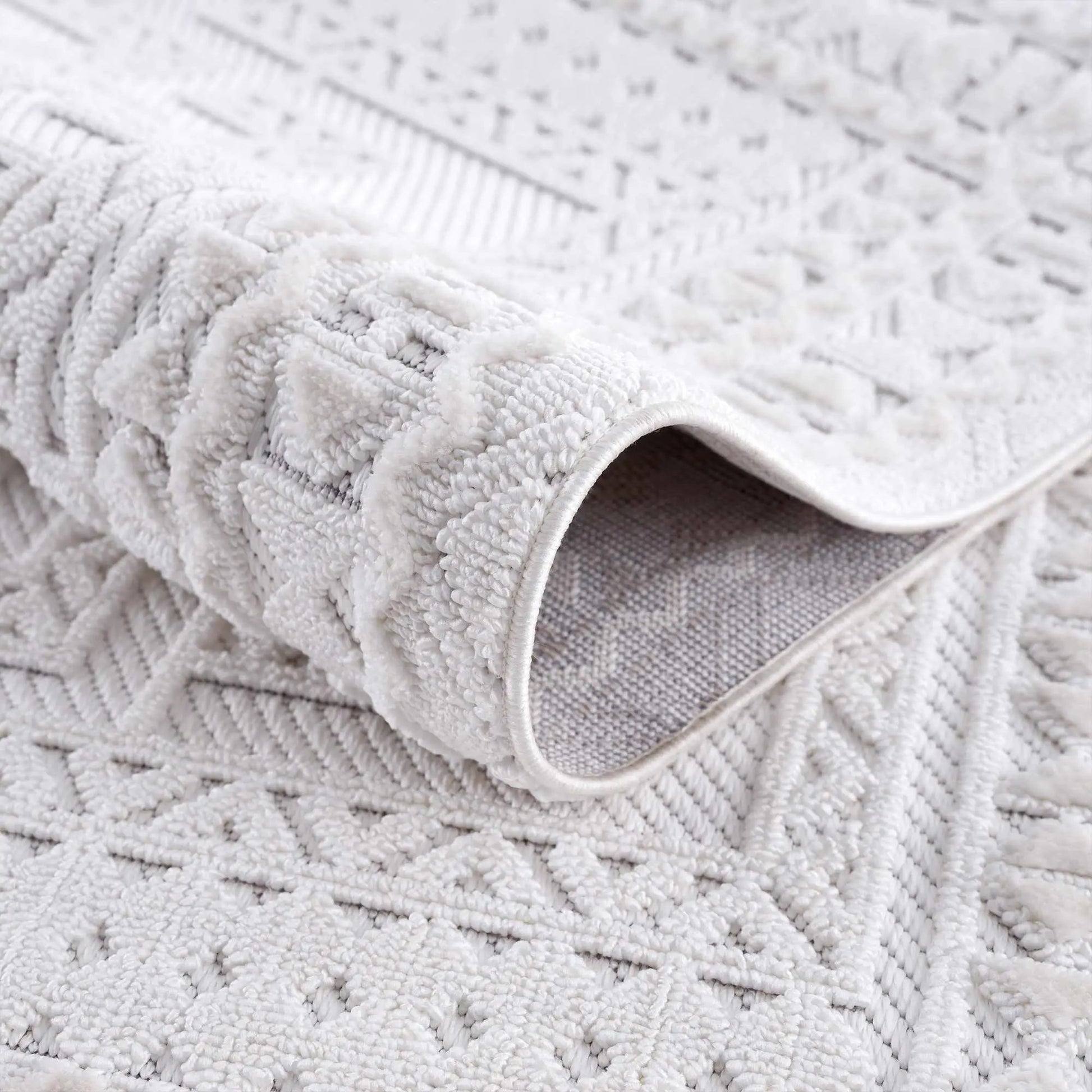 Alya White Fringe Rug from PriceLows™