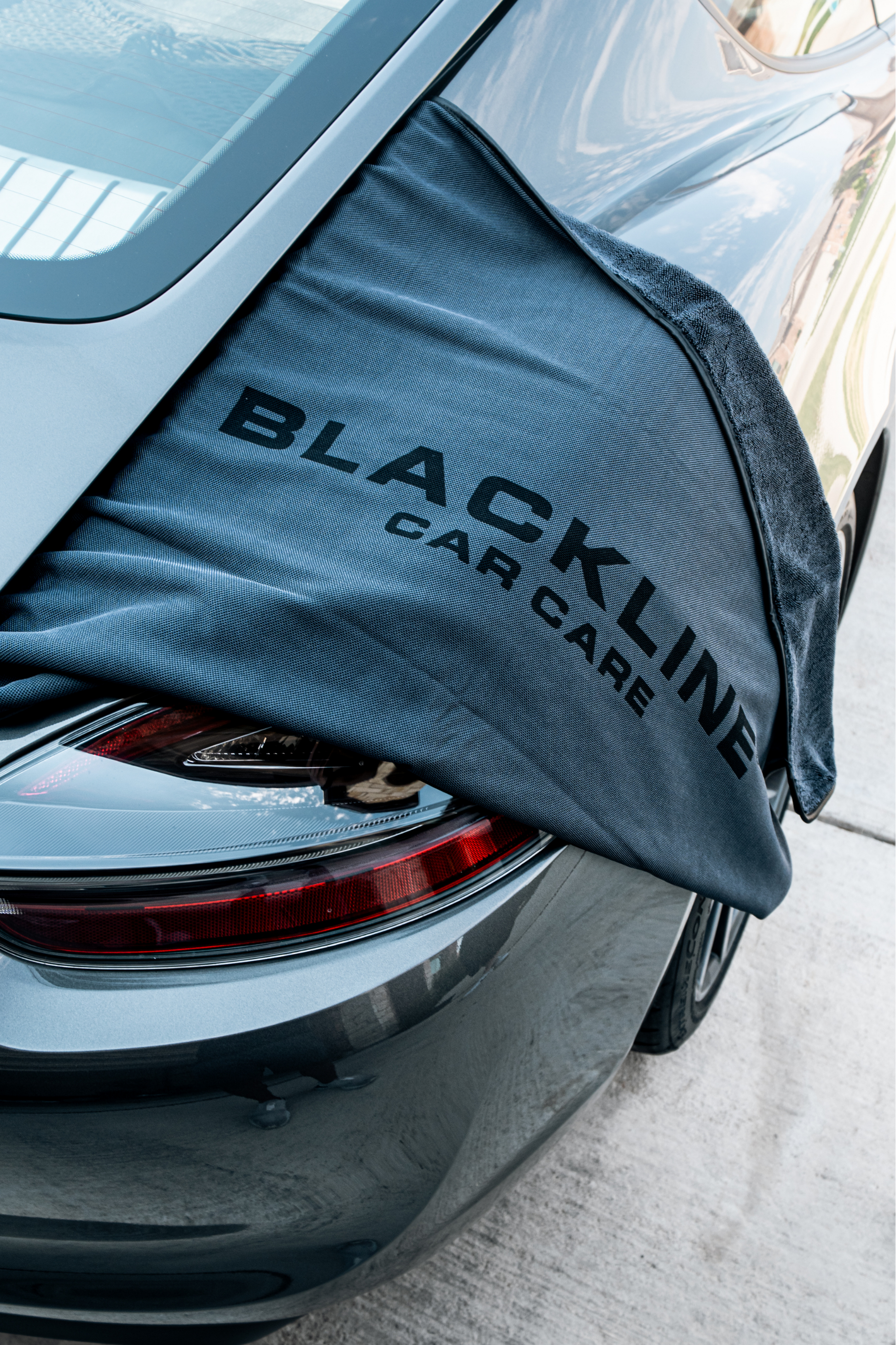BLACKLINE® SLIM TWISTED-LOOP DRYING TOWEL from PriceLows™