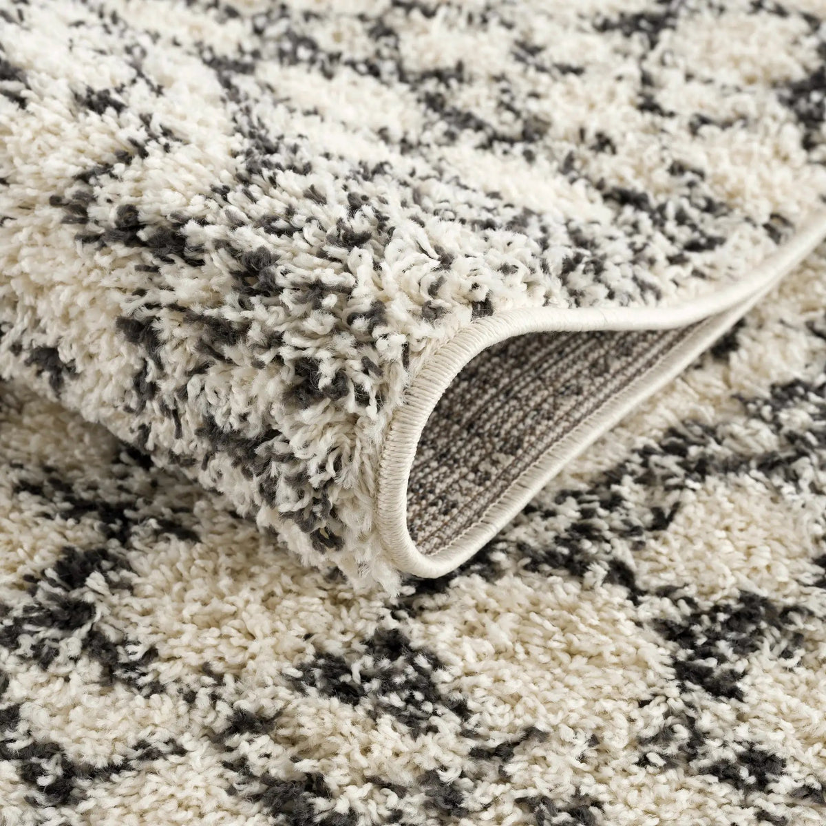Buan Plush Area Rug from PriceLows™