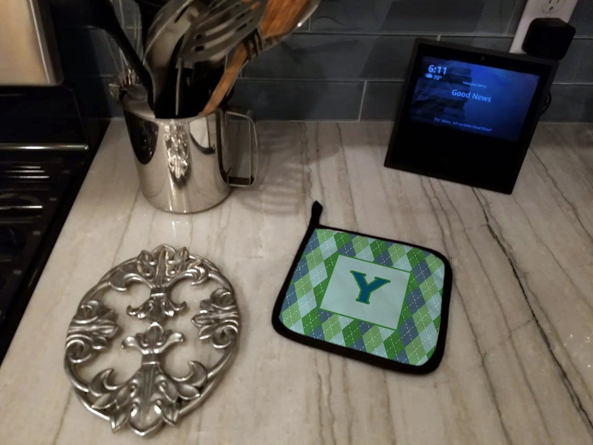Pot Holder Set of 2 | Heat Resistant Quilted Hot Pads | 7.5 x 7.5 Inch | Letter Y Initial Monogram - Blue Argoyle