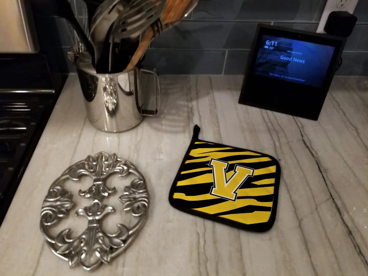 Pot Holder Set of 2 | Heat Resistant Quilted Hot Pads | 7.5 x 7.5 Inch | Letter V Initial Tiger Stripe - Black Gold