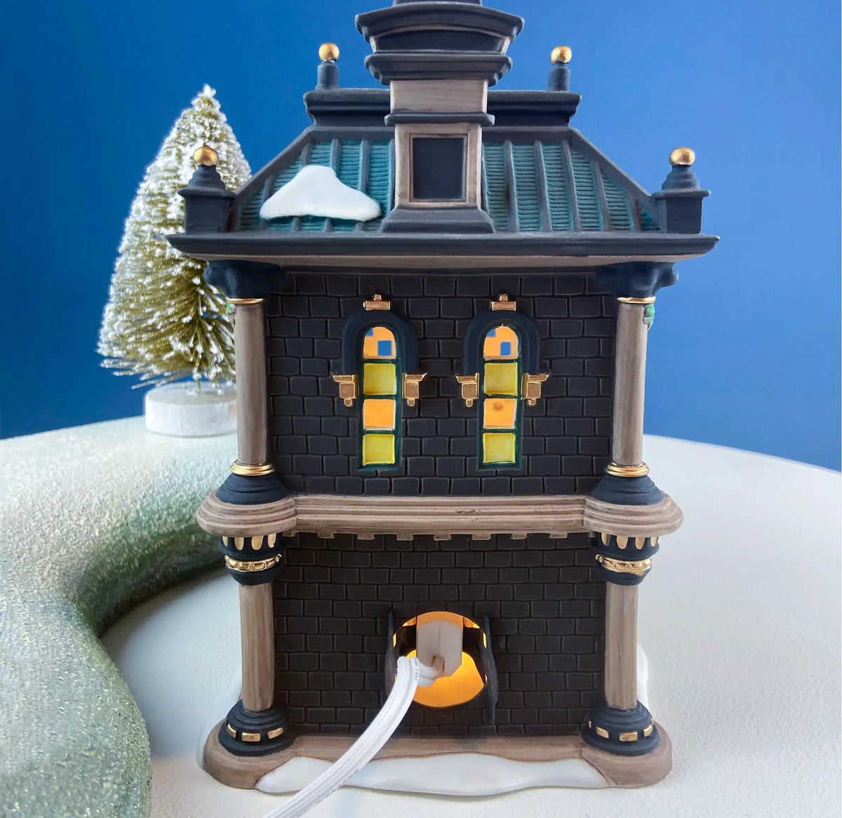 Vintage Blenham Street Bank & 2 Policeman Figurines by Department 56 | Illuminated Christmas Village House | Dickens Village | Collectors & Hosts