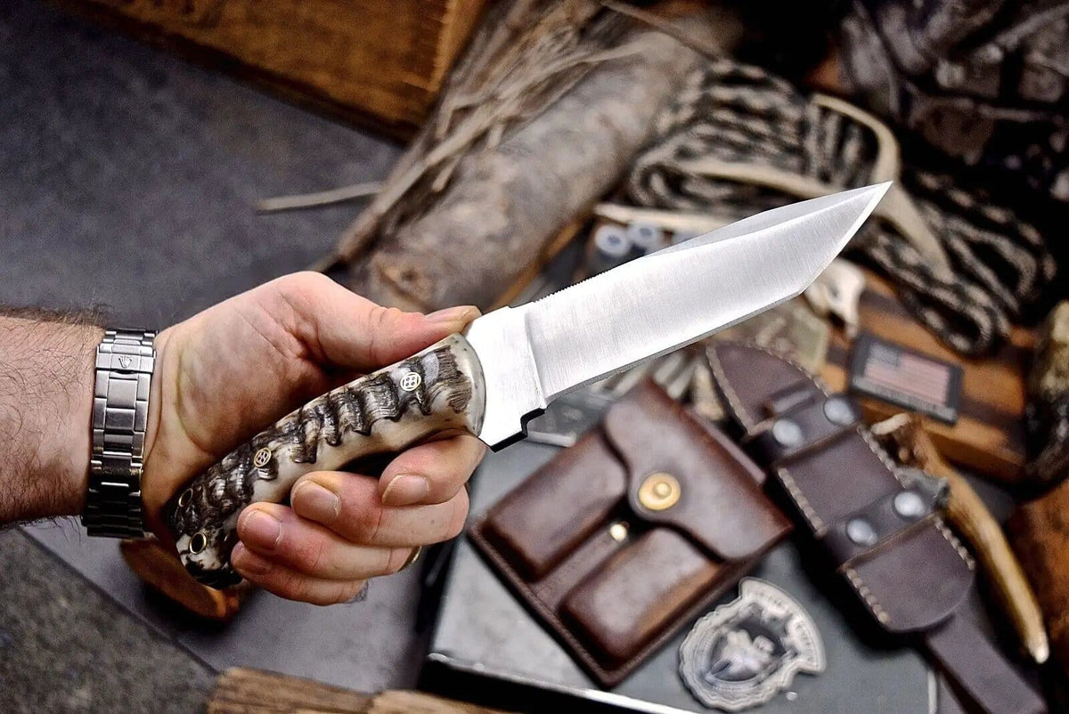 Handmade J2 Steel Skinner Knife with Sheep Horn Handle - 4.5-Inch Blade | 4.5 Inch | Steel | skinning Knife