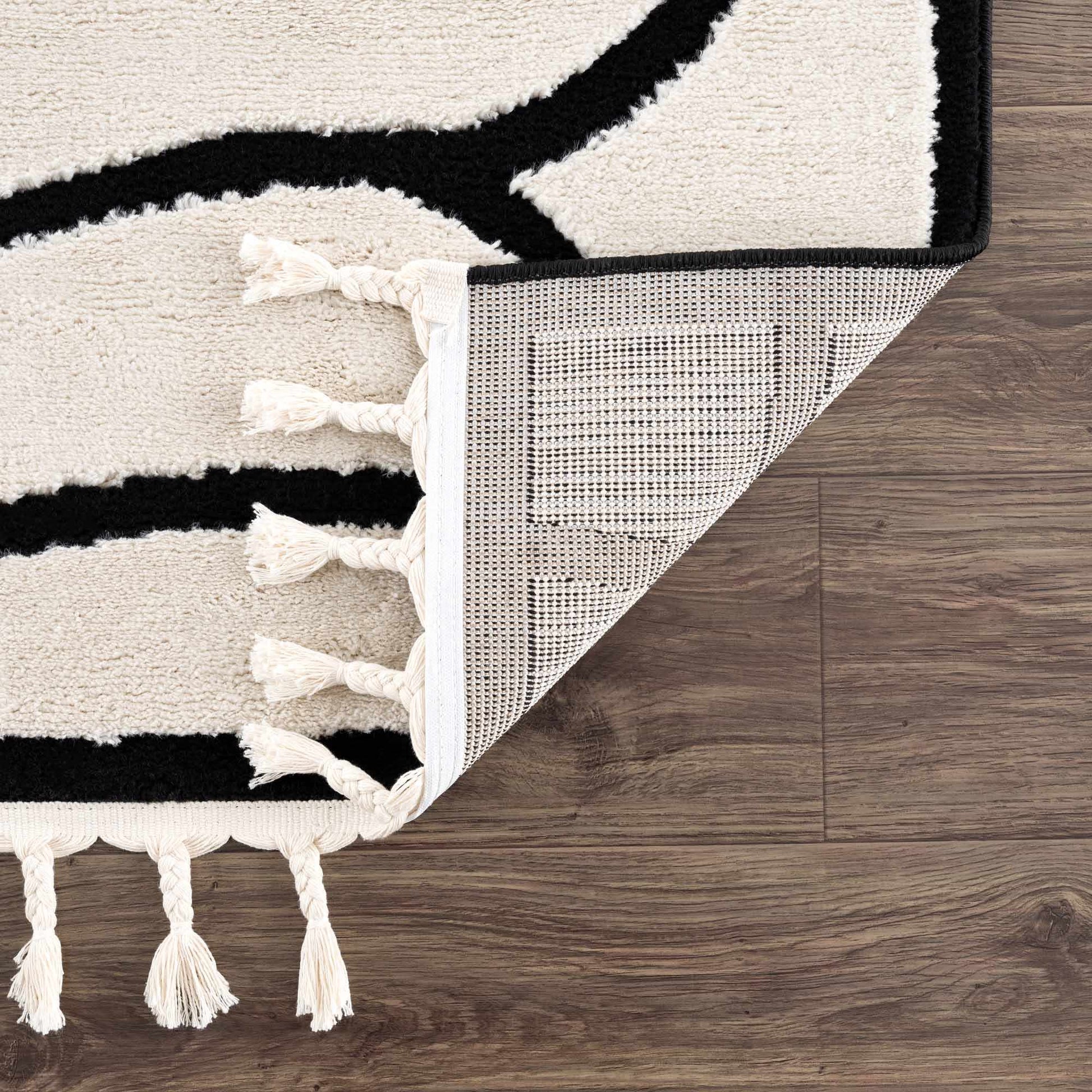 Azana Black & White Area Rug from PriceLows™