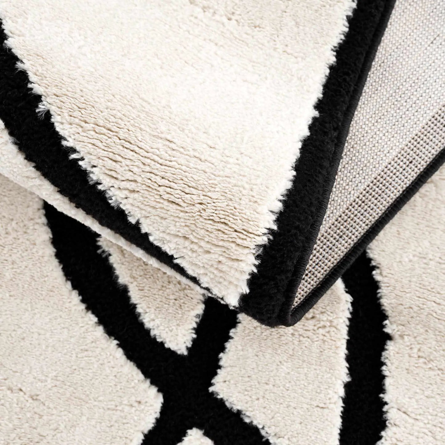 Azana Black & White Area Rug from PriceLows™