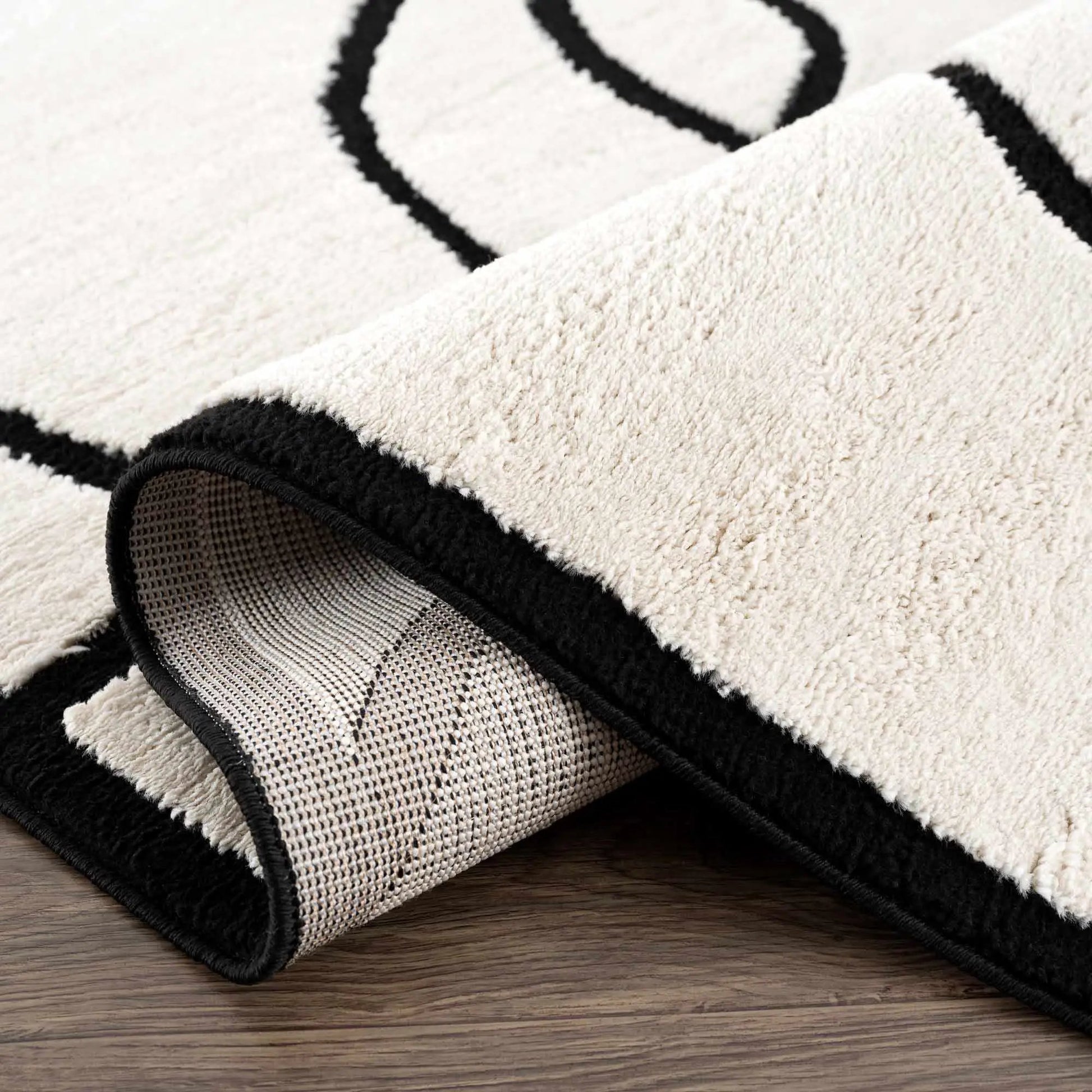 Azana Black & White Area Rug from PriceLows™