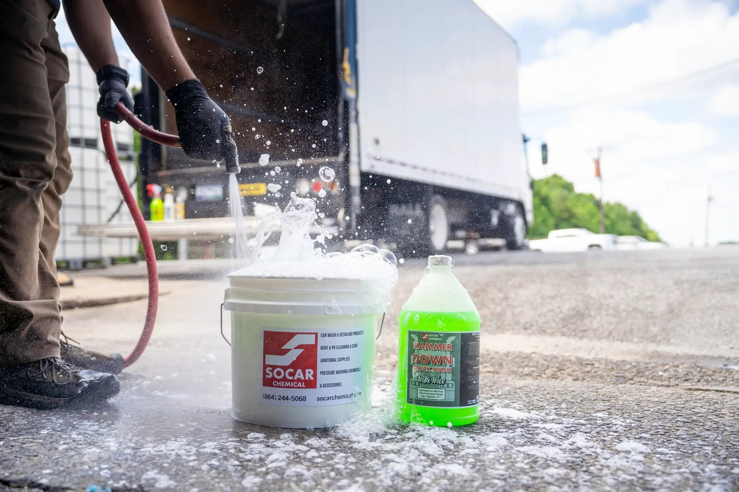 Hammer Down Heavy Duty Truck Wash Soap with Wax from PriceLows™