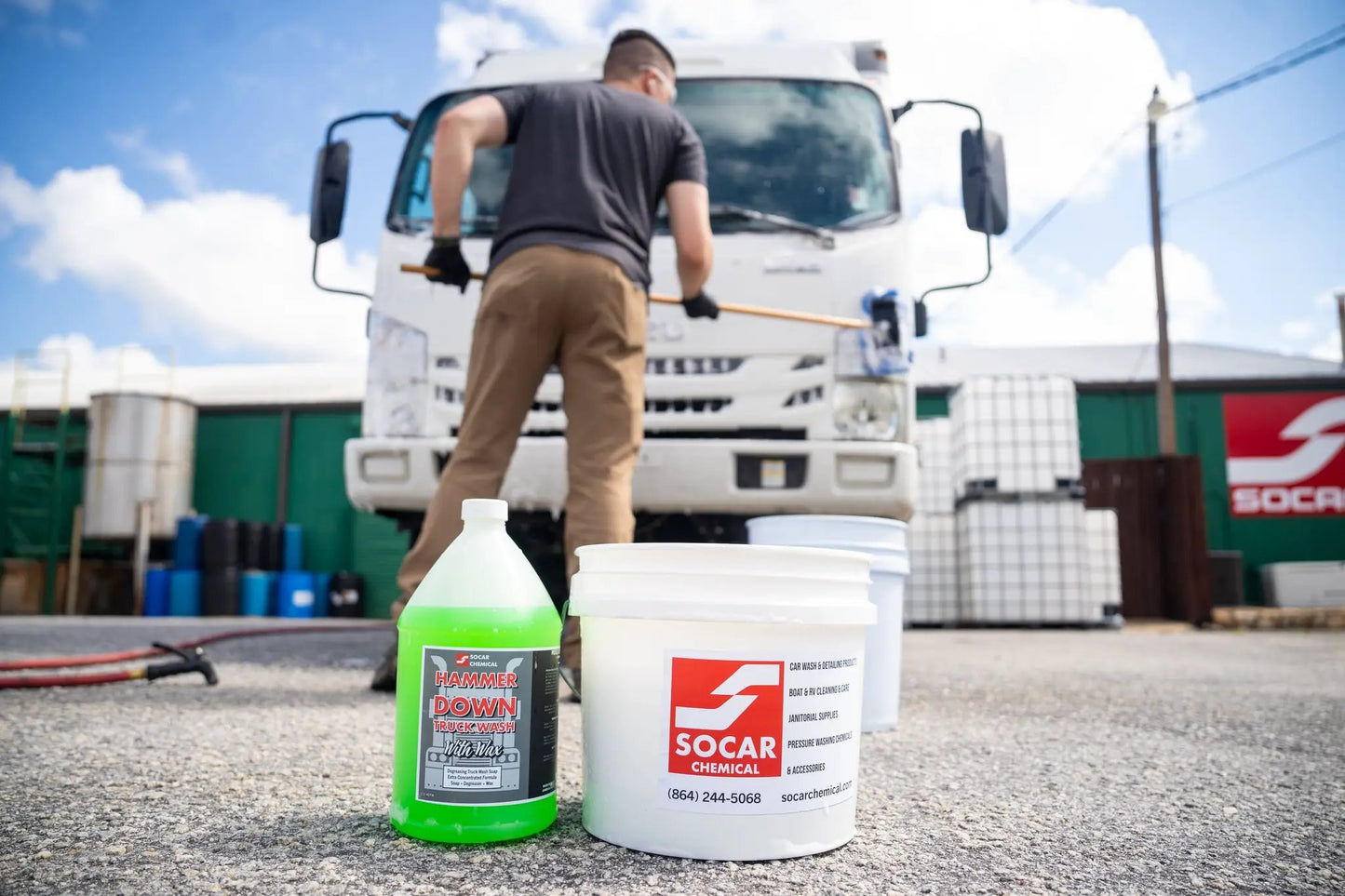 Hammer Down Heavy Duty Truck Wash Soap with Wax from PriceLows™