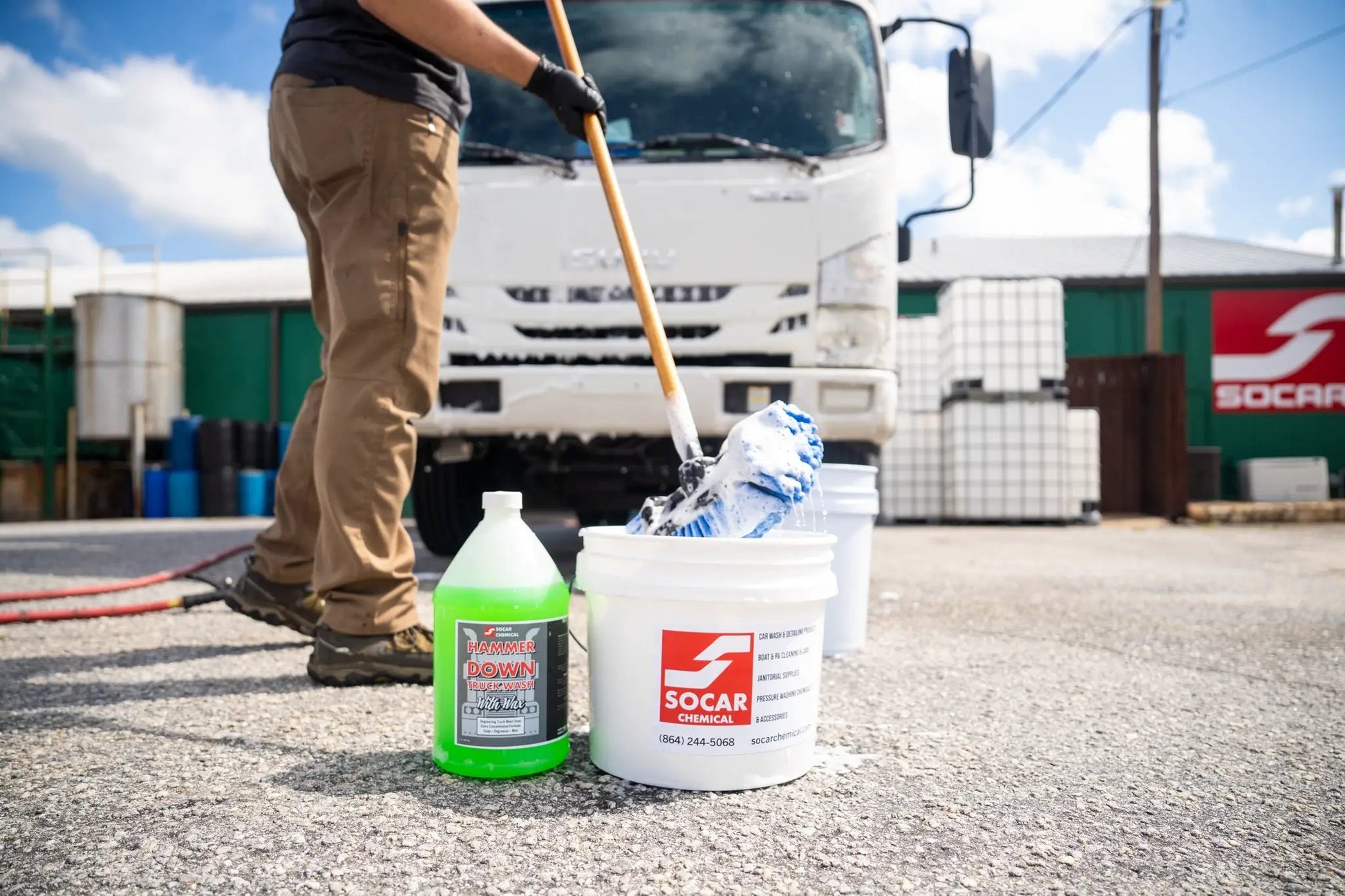 Hammer Down Heavy Duty Truck Wash Soap with Wax from PriceLows™