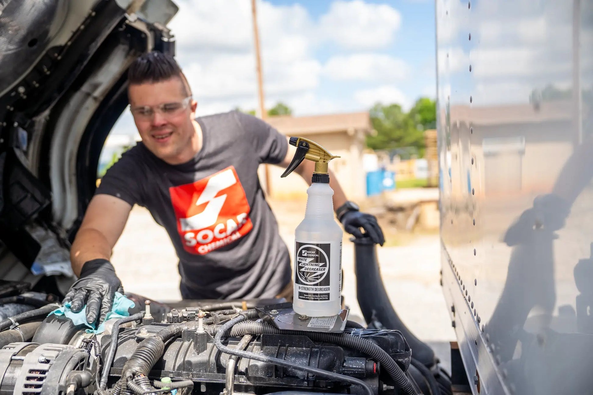 White Lightning Industrial Degreaser from PriceLows™