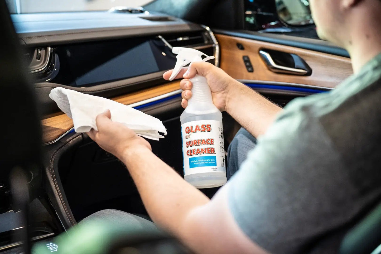Glass & Surface Cleaner for Home & Business from PriceLows™