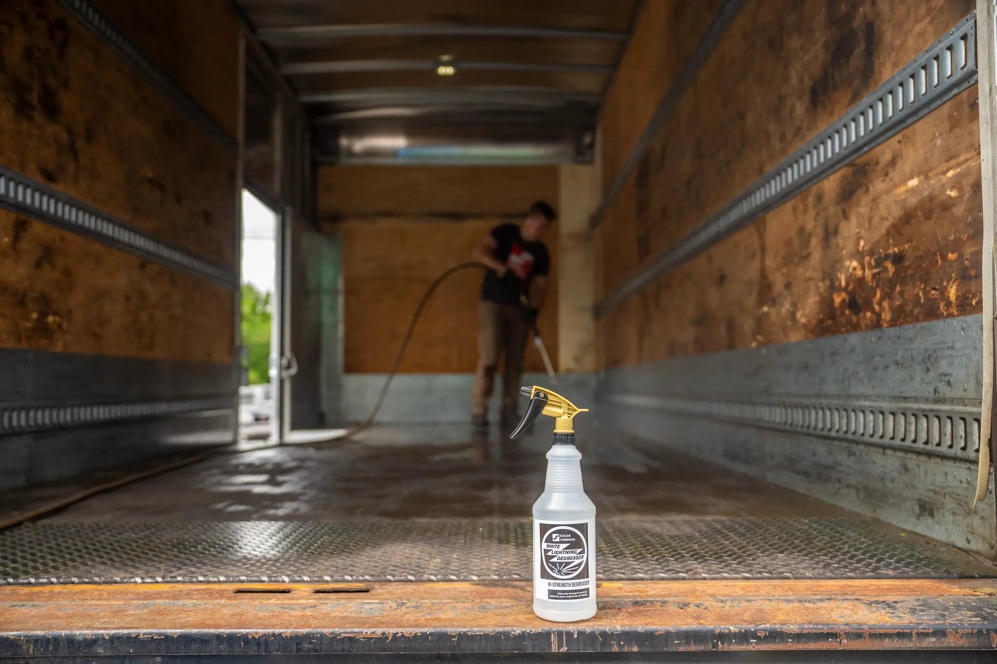 White Lightning Industrial Degreaser from PriceLows™