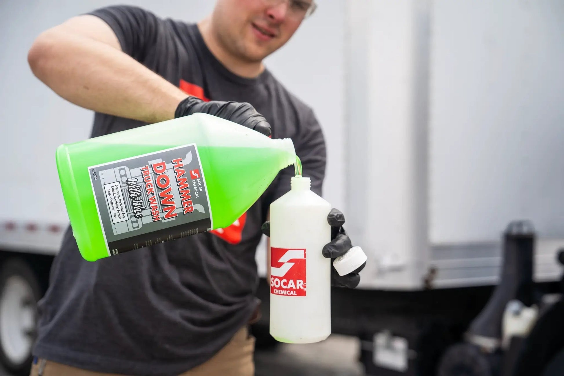 Hammer Down Heavy Duty Truck Wash Soap with Wax from PriceLows™