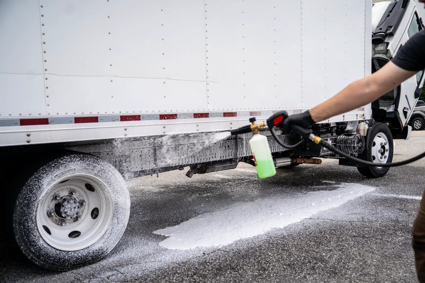 Hammer Down Heavy Duty Truck Wash Soap with Wax from PriceLows™