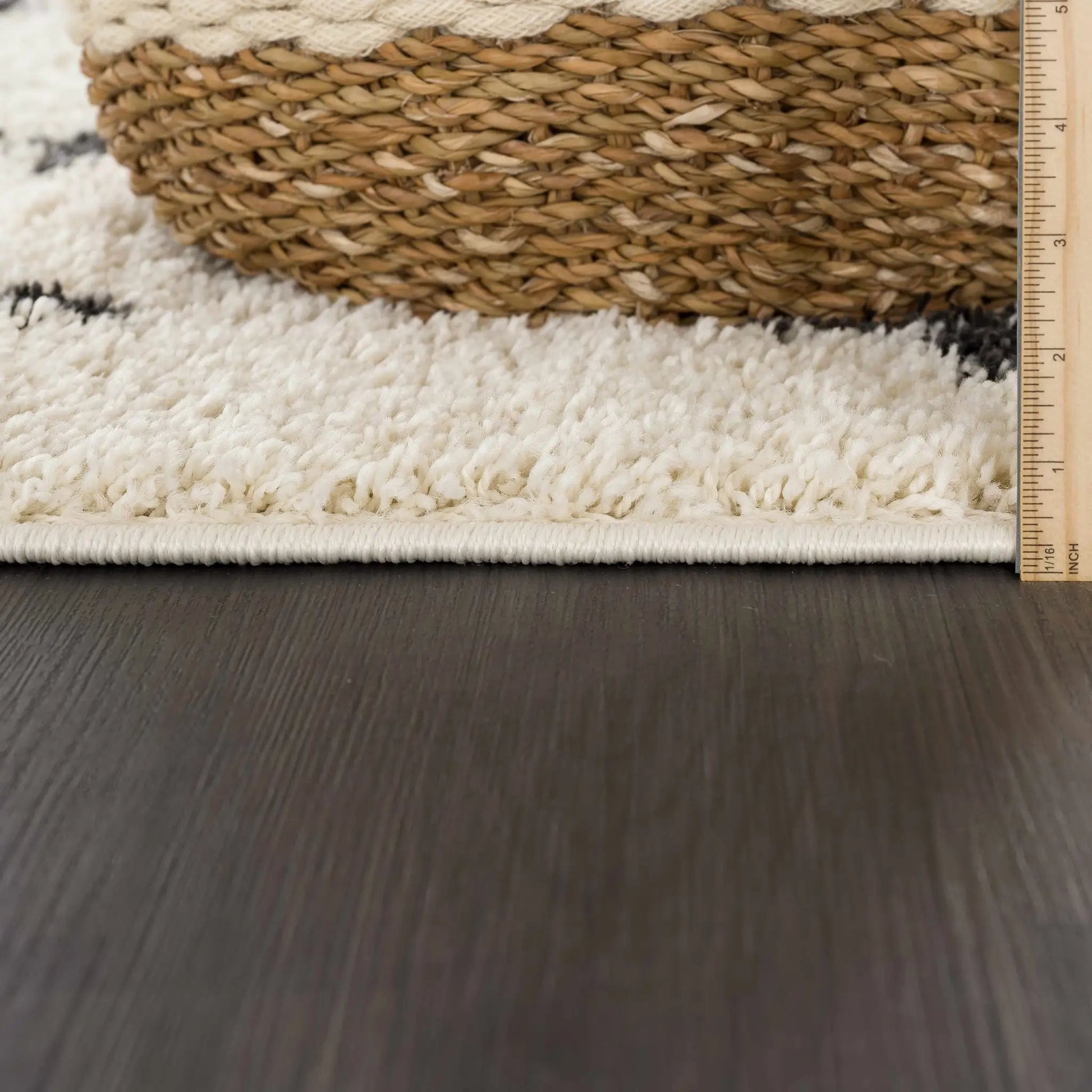 Alstead Area Rug from PriceLows™