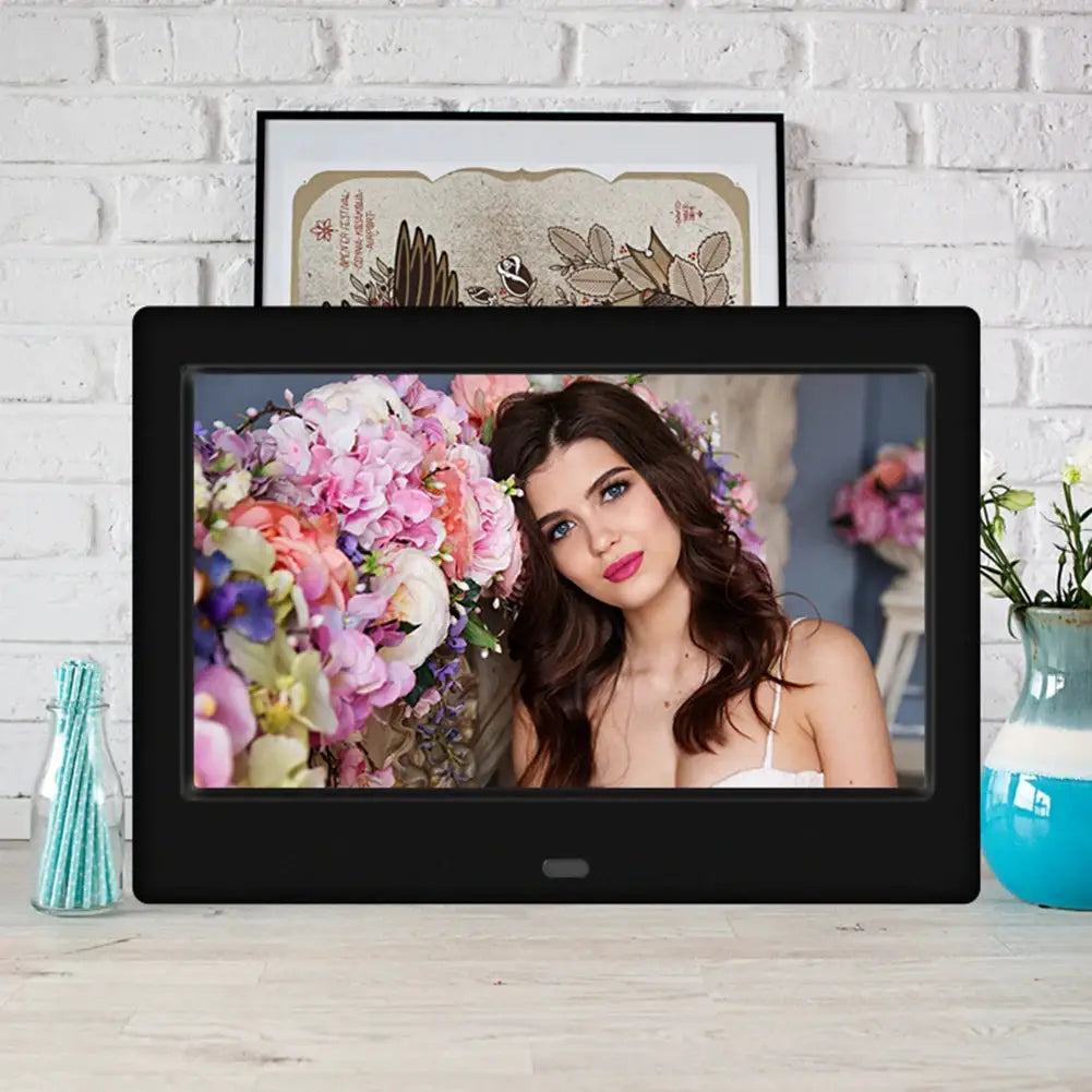 Digital Photo Frame | 7 Inch HD Display | 800x480 Resolution | Alarm Clock from PriceLows™