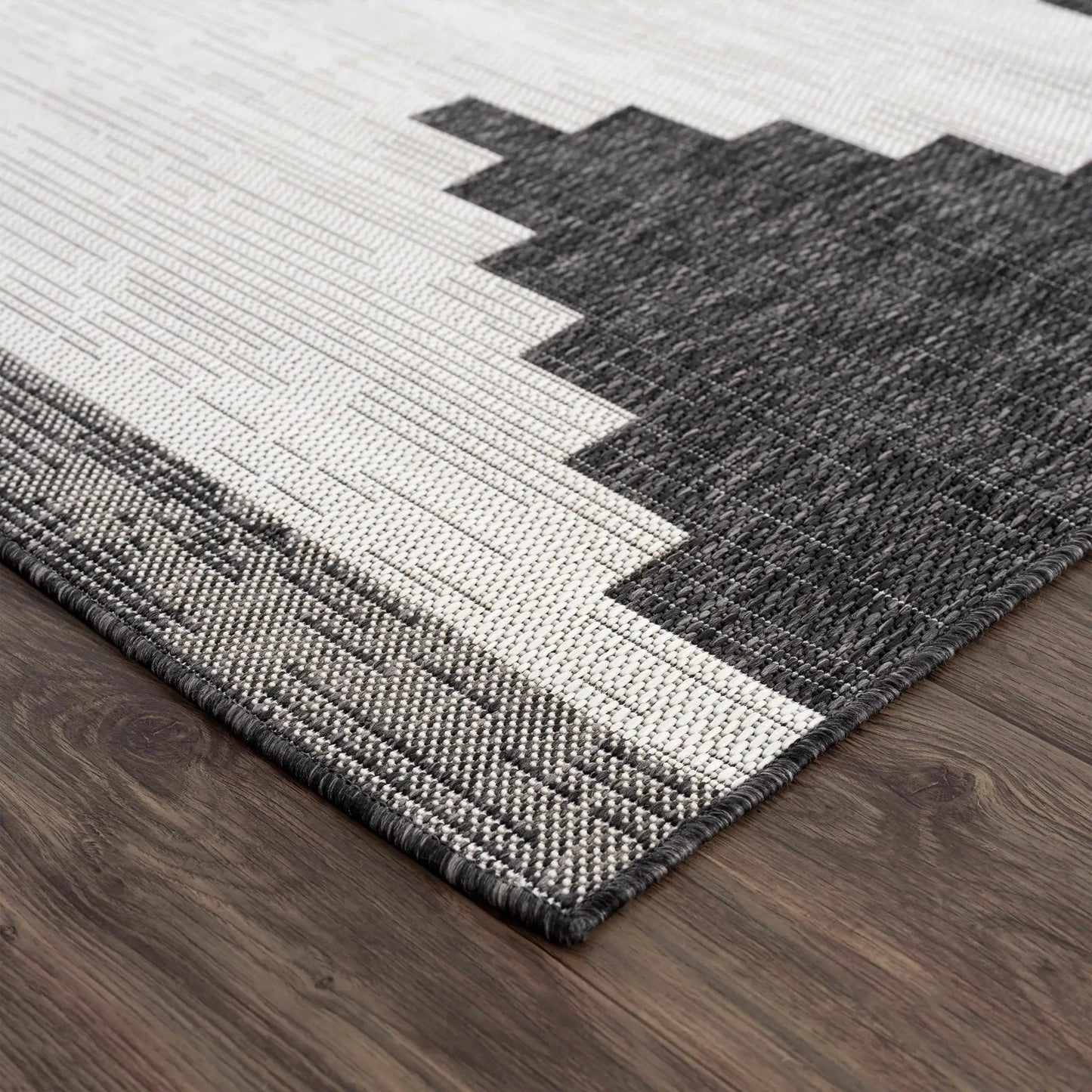 Djugun Outdoor Rug from PriceLows™