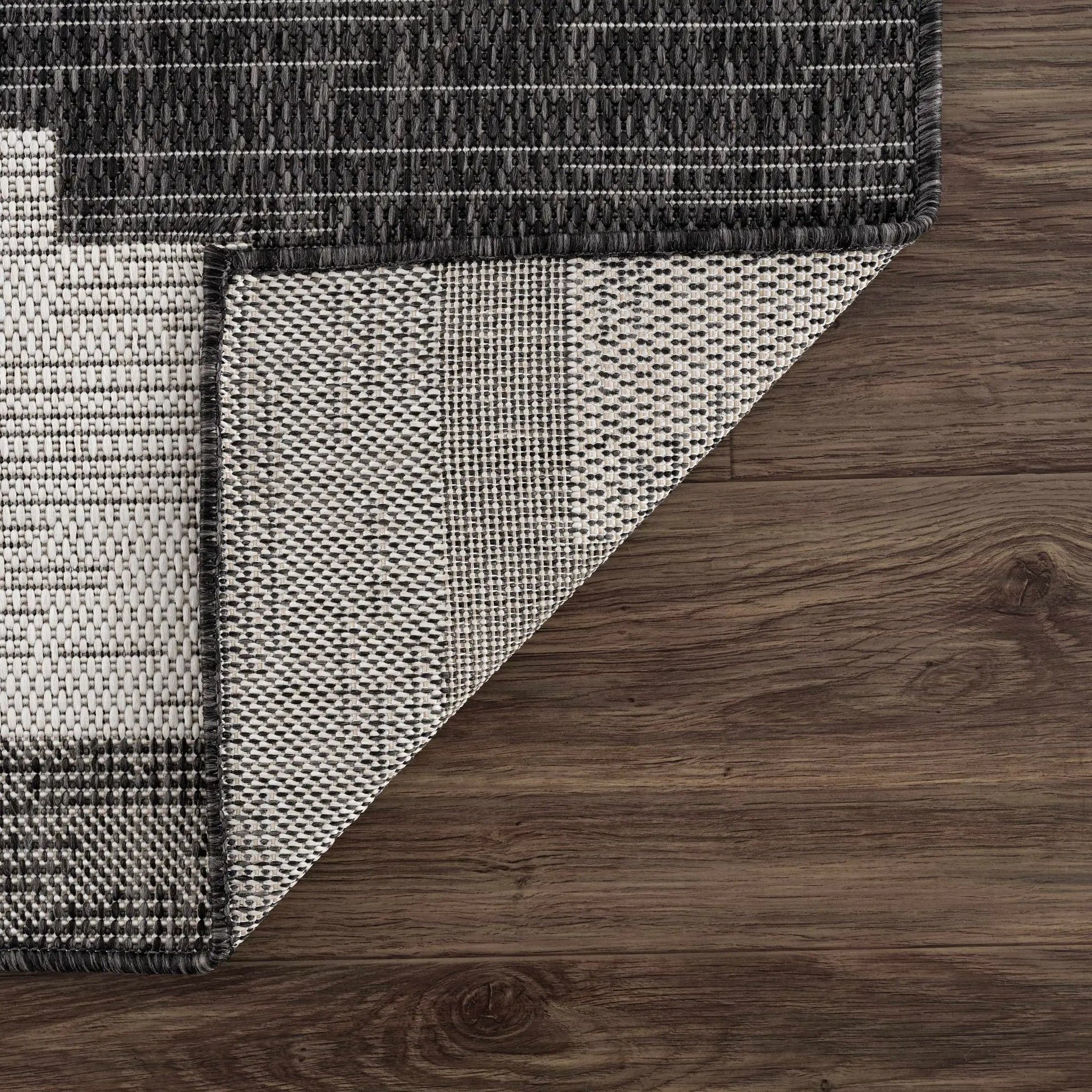 Djugun Outdoor Rug from PriceLows™