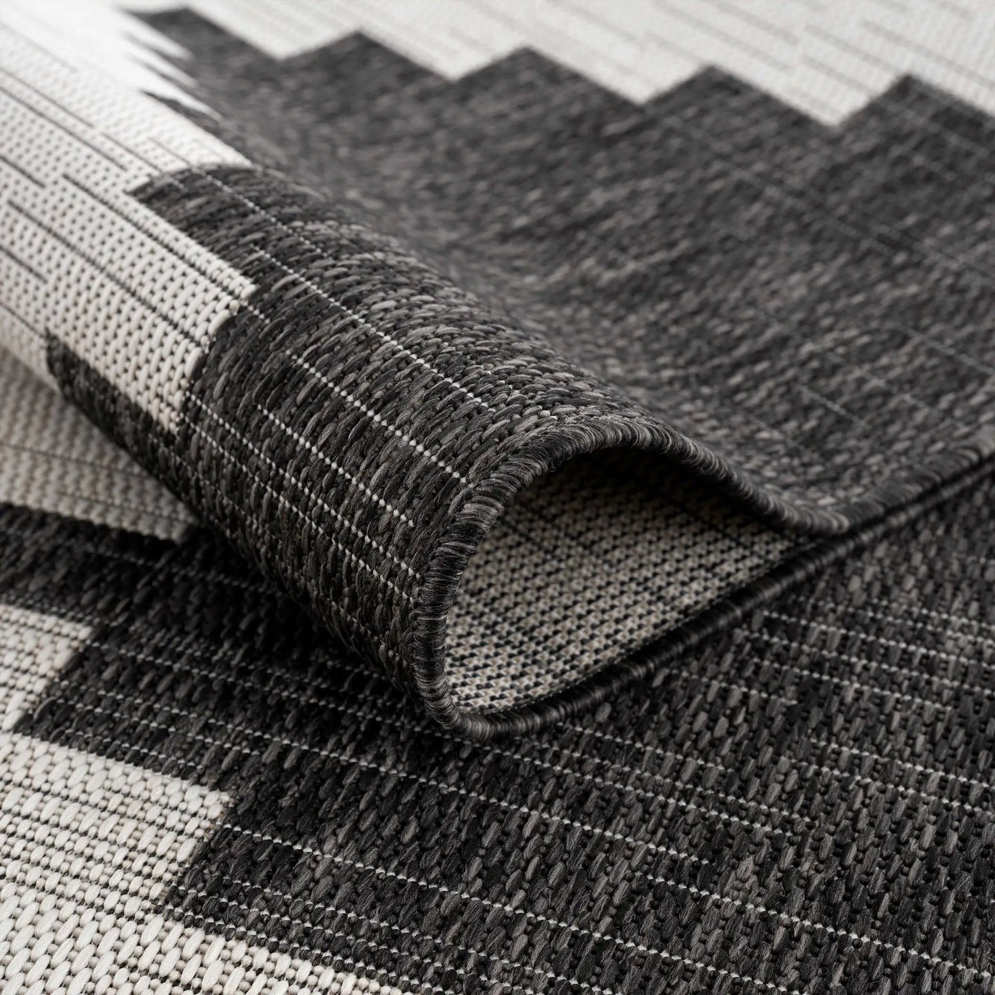 Djugun Outdoor Rug from PriceLows™